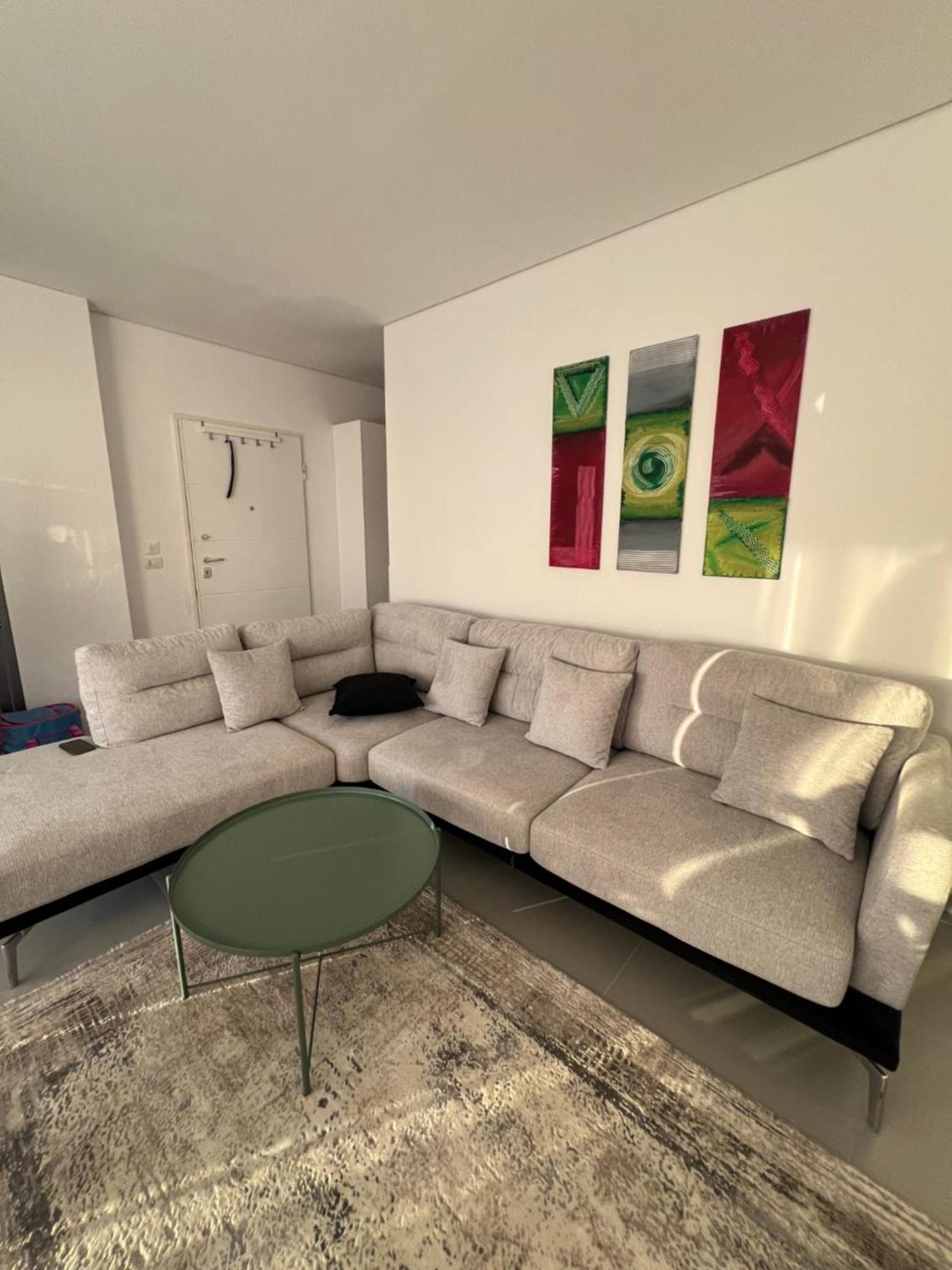 Rent Apartament Lalzy Bay