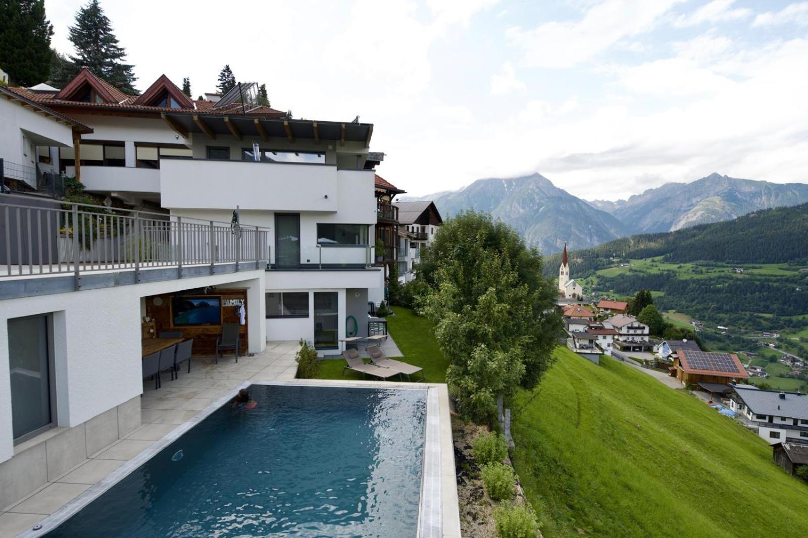 Apart Alpine Retreat
