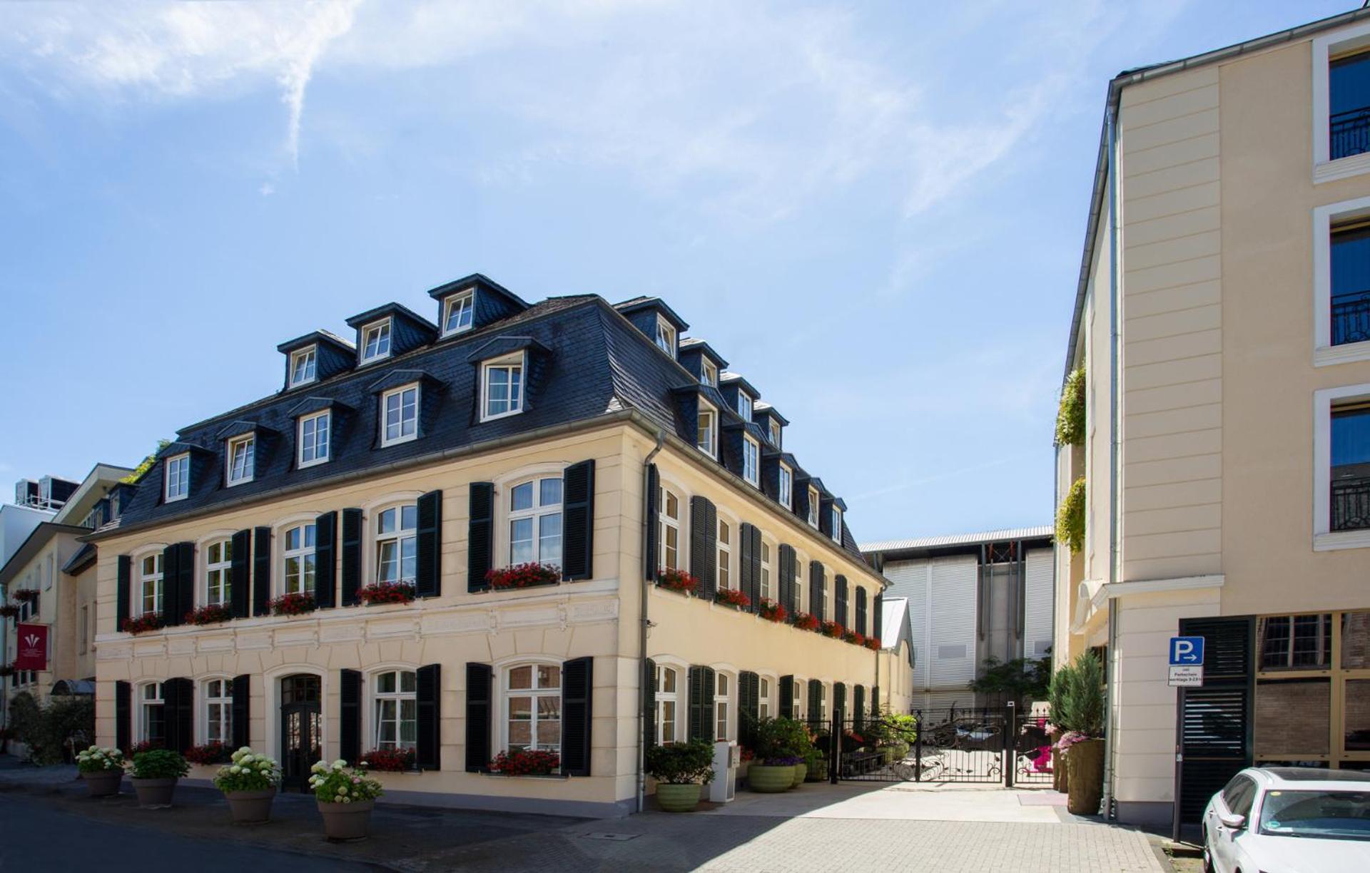 Hotel Classic Hotel Harmonie - Image 1