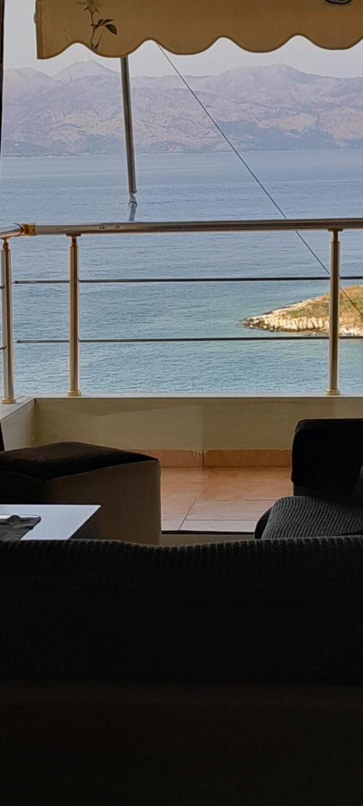 Cozy sea apartment