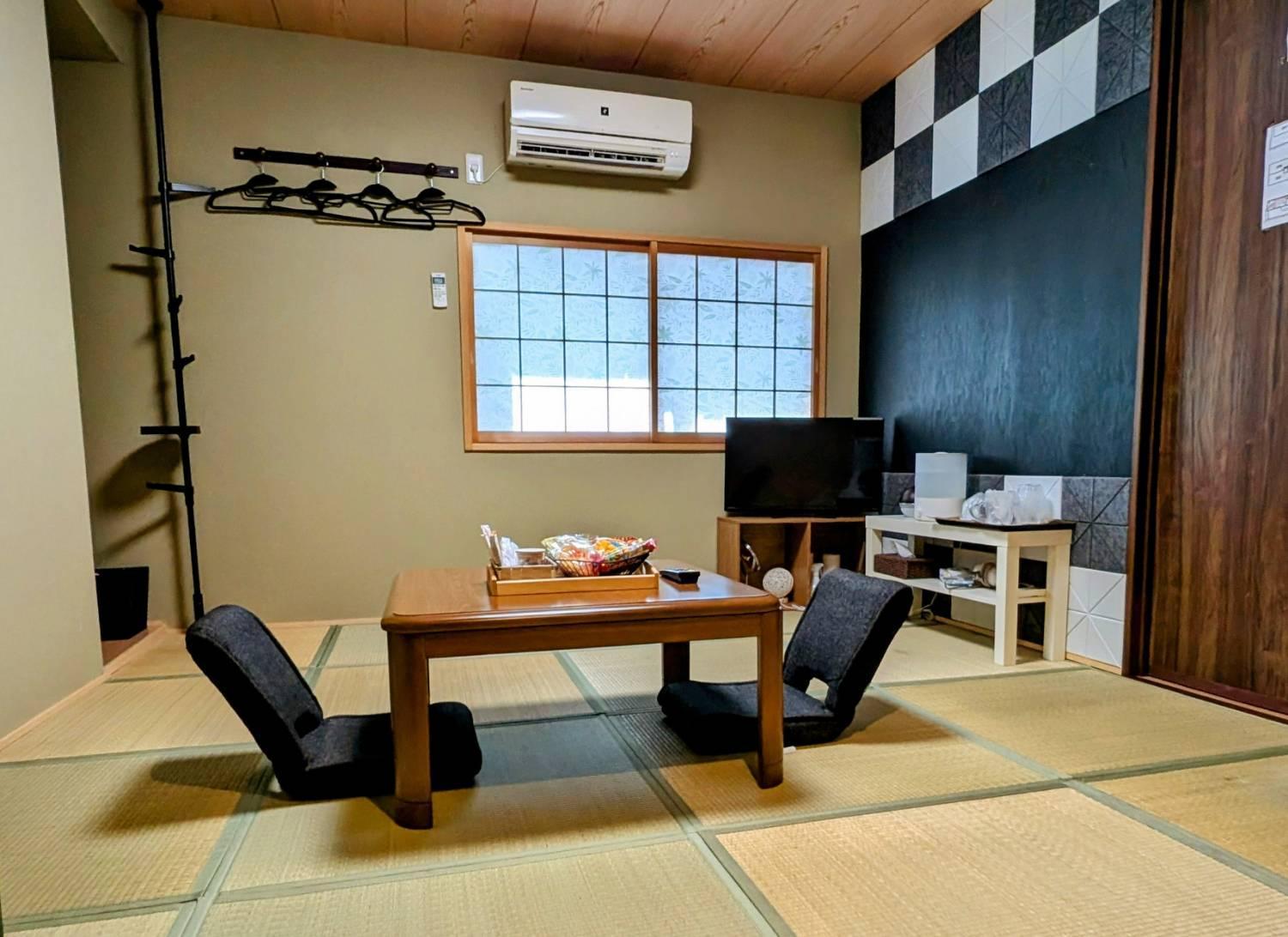 Local Japanese Stay & Sake Experience Namba area