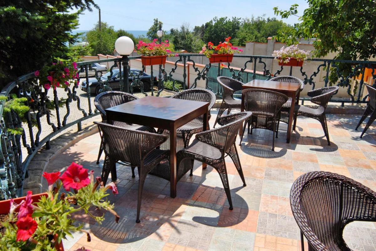 outdoor BBQ area