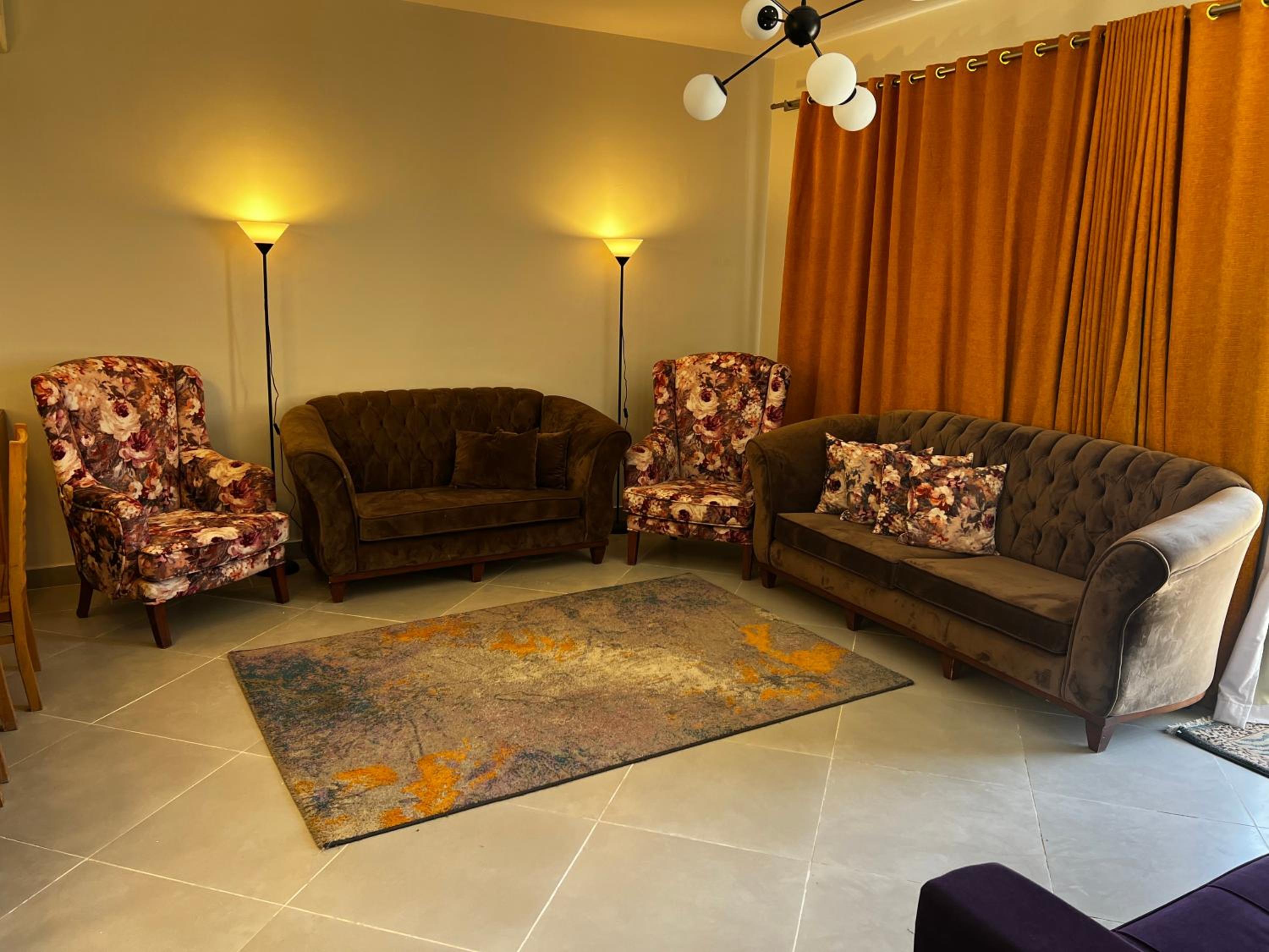 Marassi Pent house Golf View