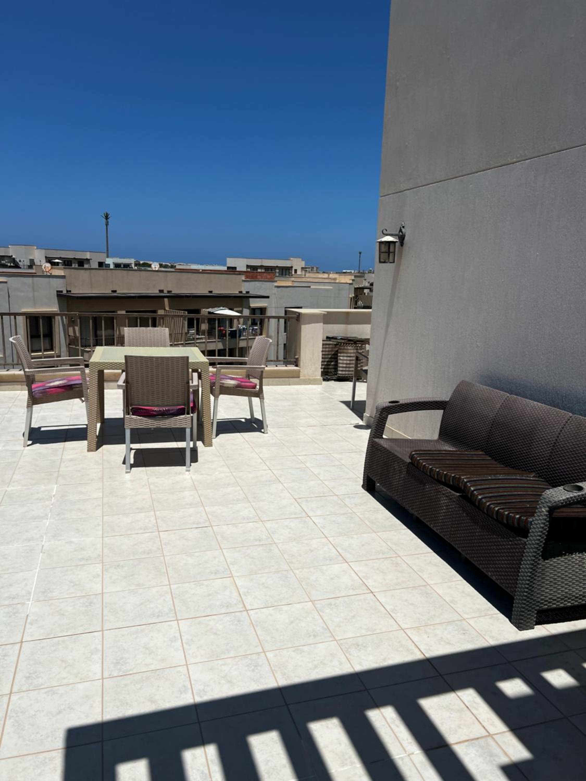 Marassi Pent house Golf View
