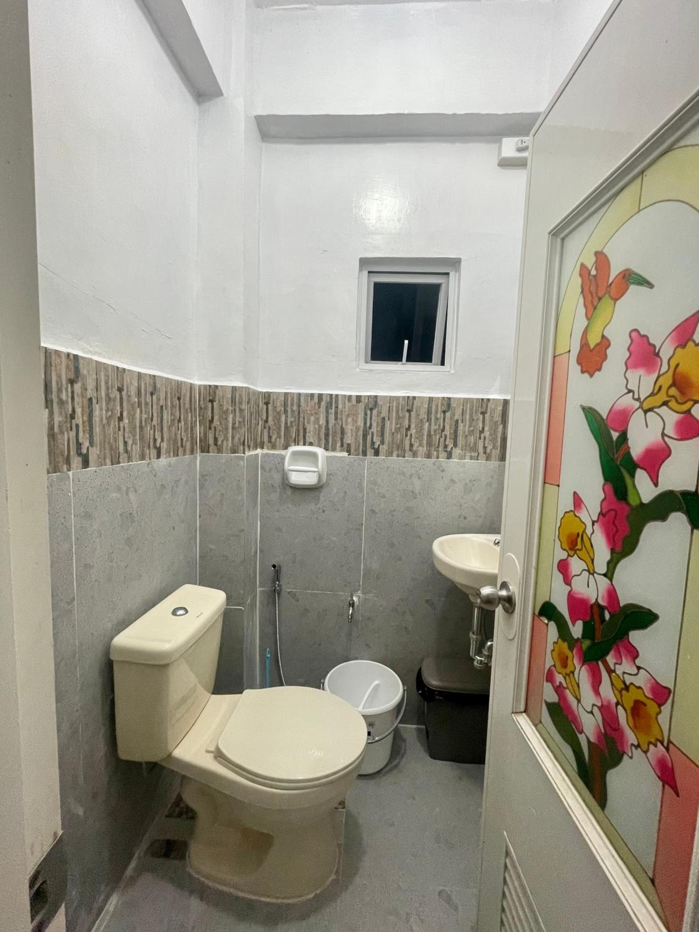 Comfy Stay with Wifi Netflix Kitchen Free Parking at Sonia's Island Stay