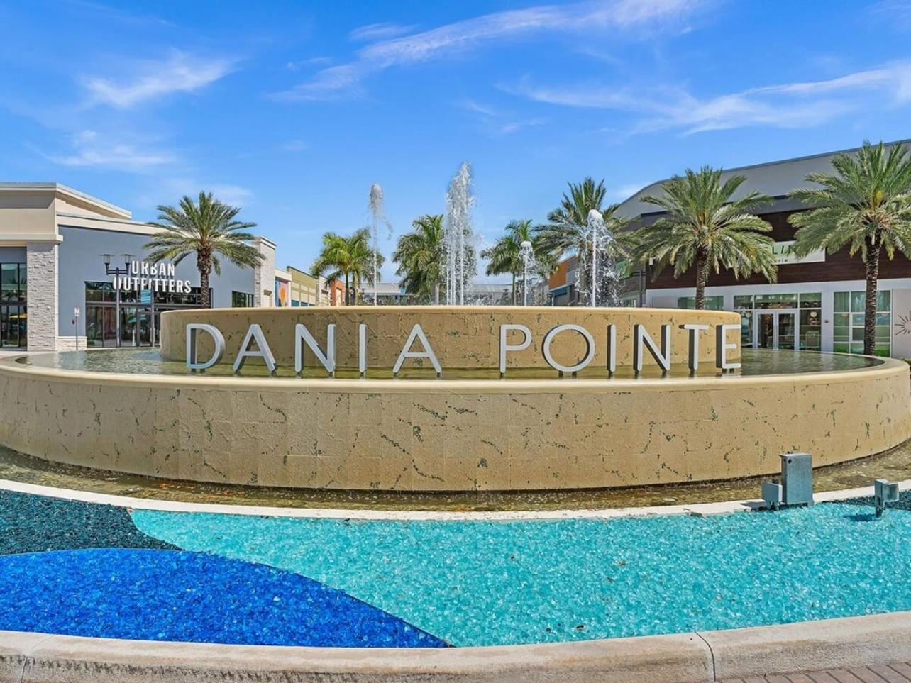 Large 2 Bed Studio Close to Beach & Hard Rock HA03