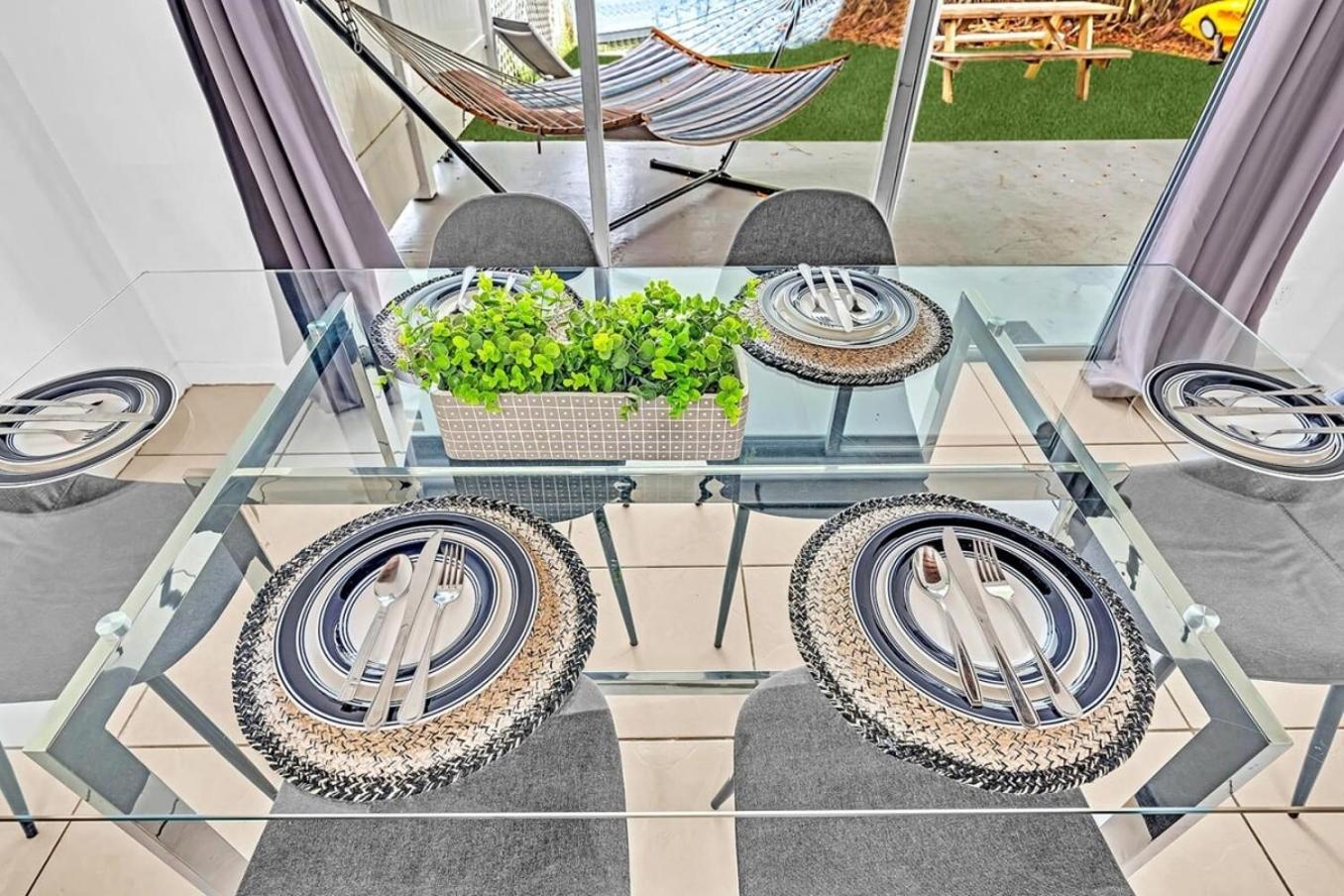 Lakeside 3 Bdrm Beach & Casino L2