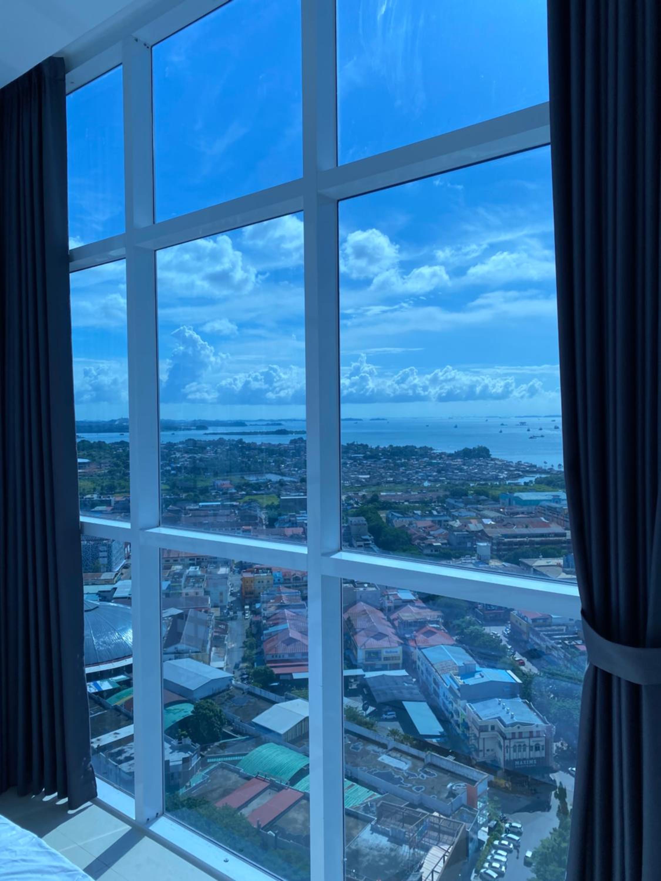 2BR Panoramic Cityview at Formosa Residence by Skyline view 3