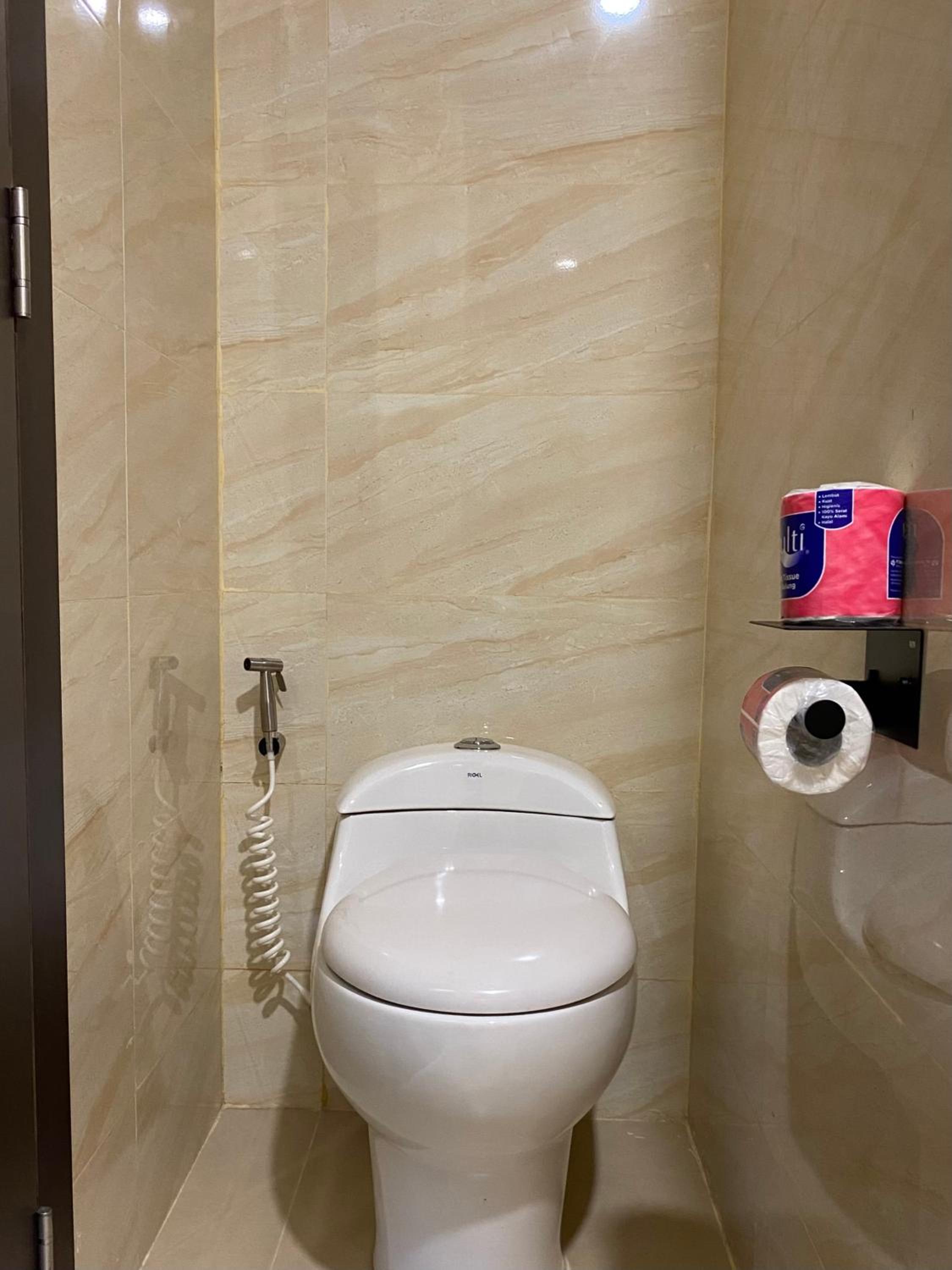 2BR Panoramic Cityview at Formosa Residence by Skyline view 4