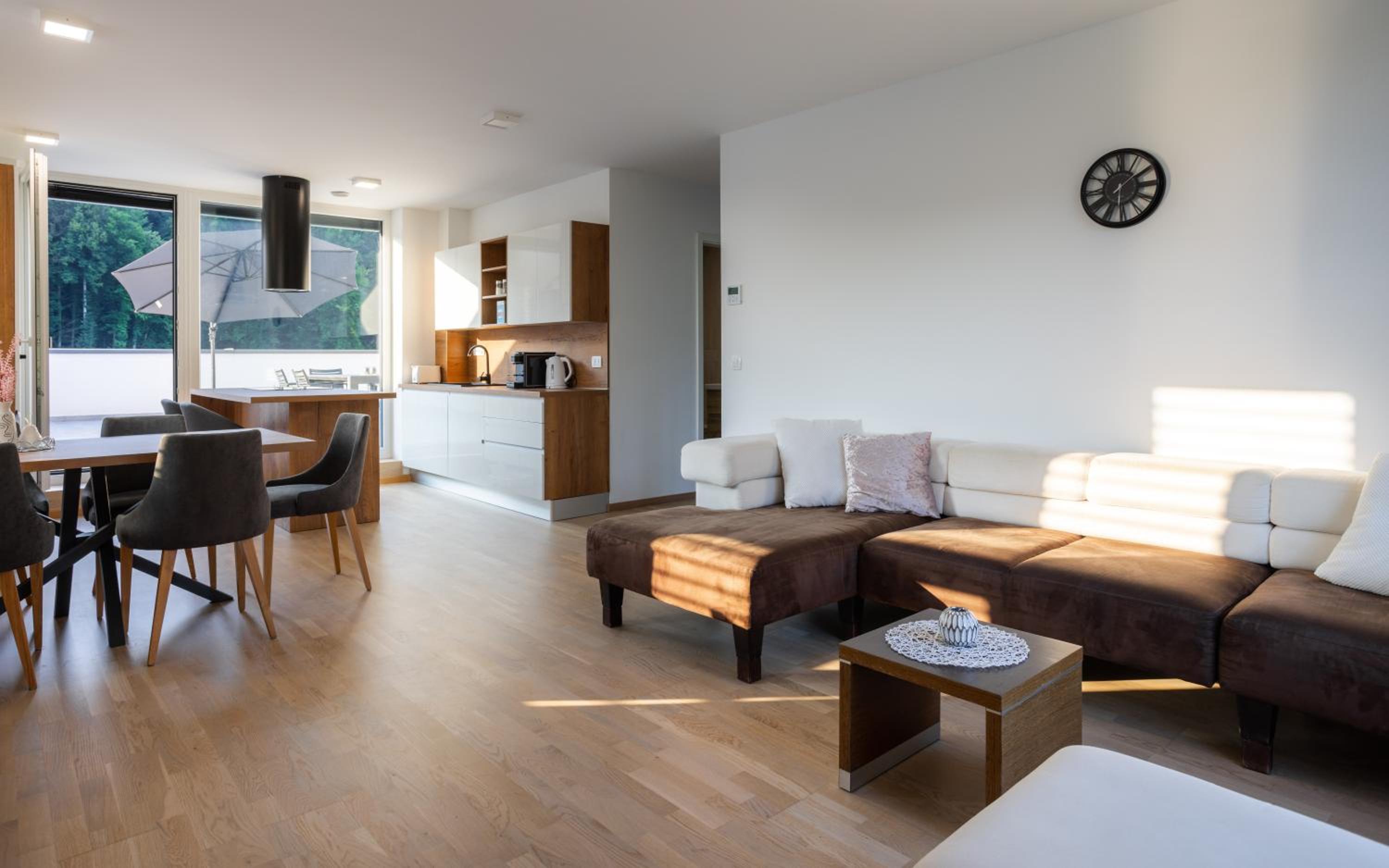 Apartment Dalgona Delux view 2