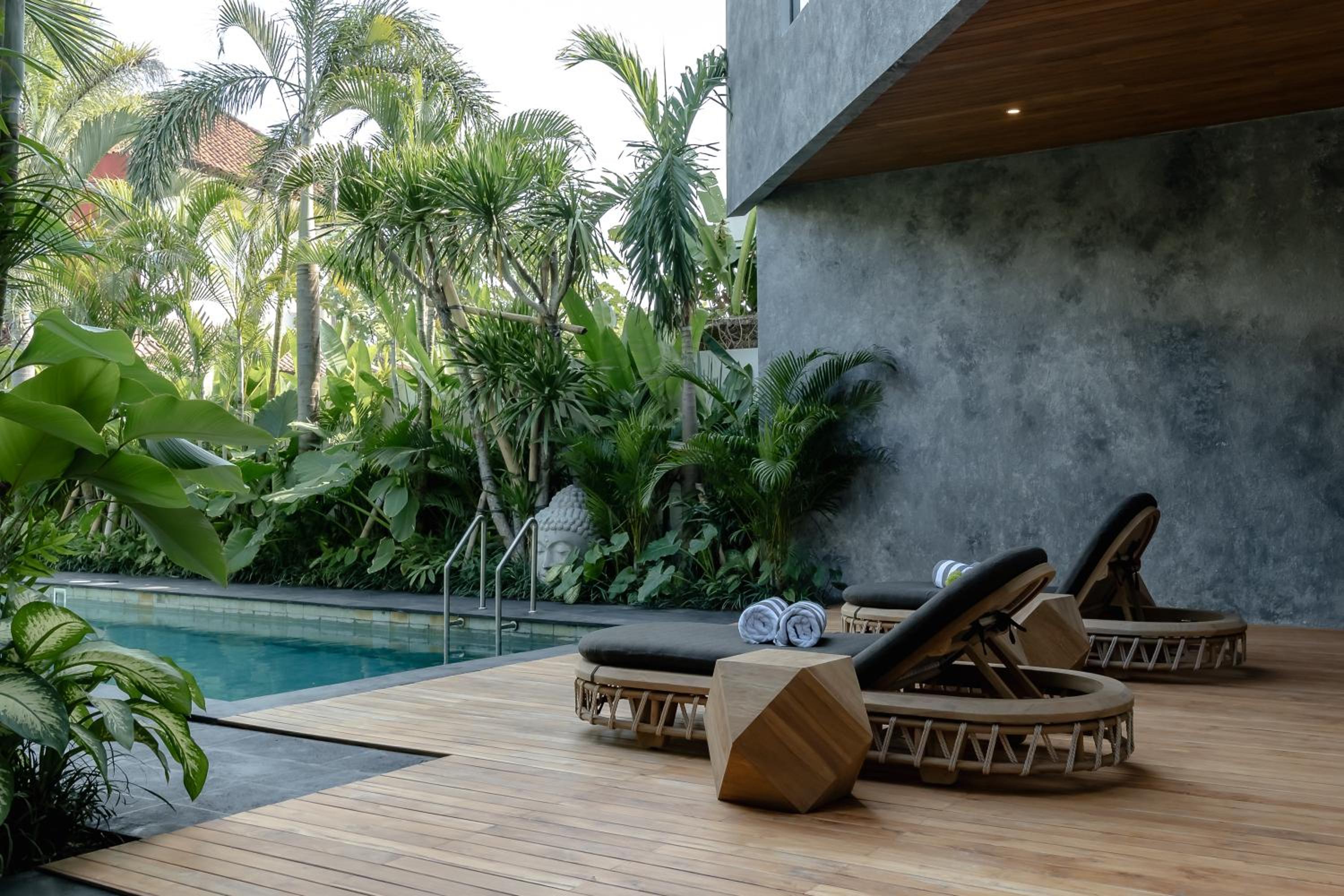 AMO Residences
