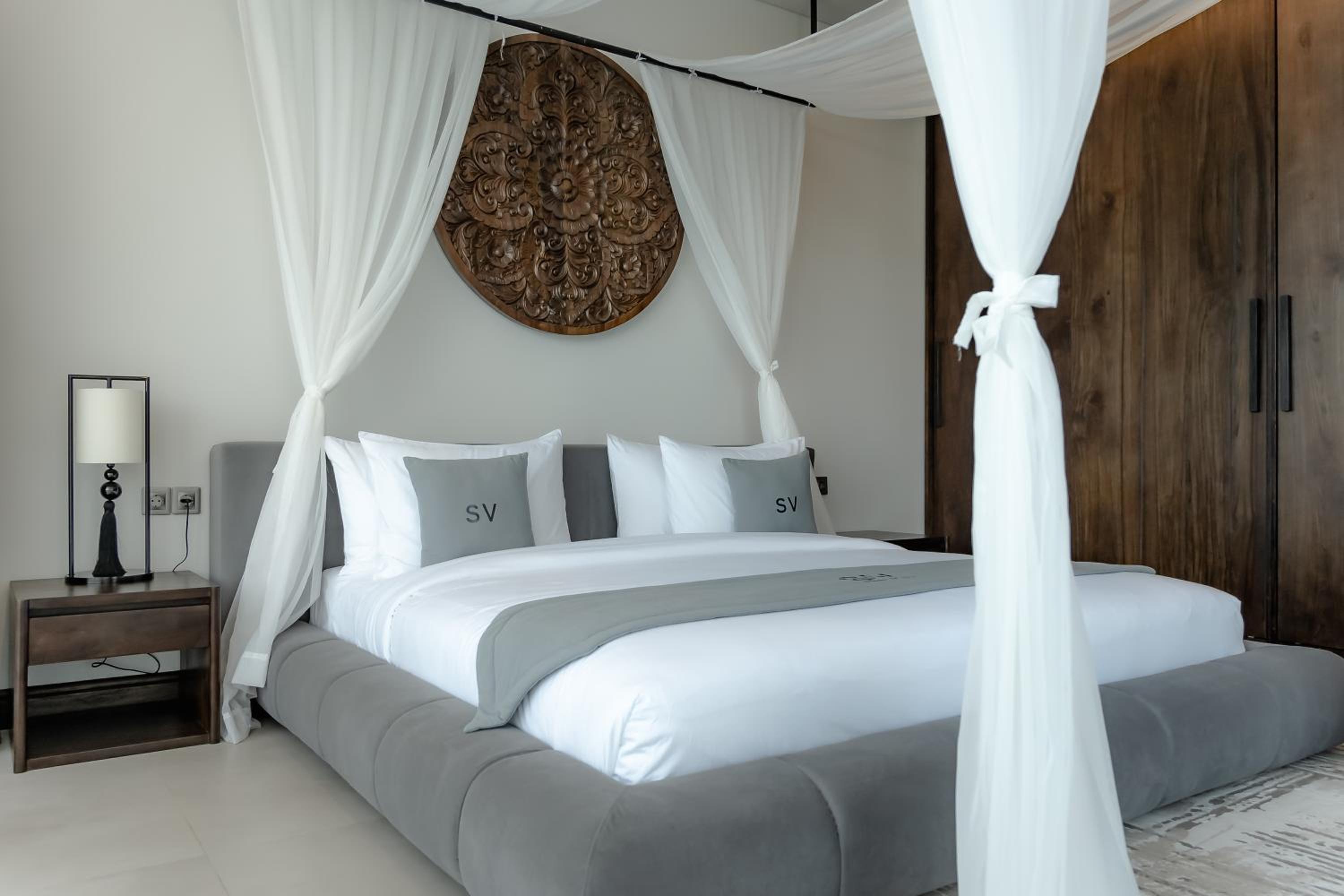 AMO Residences