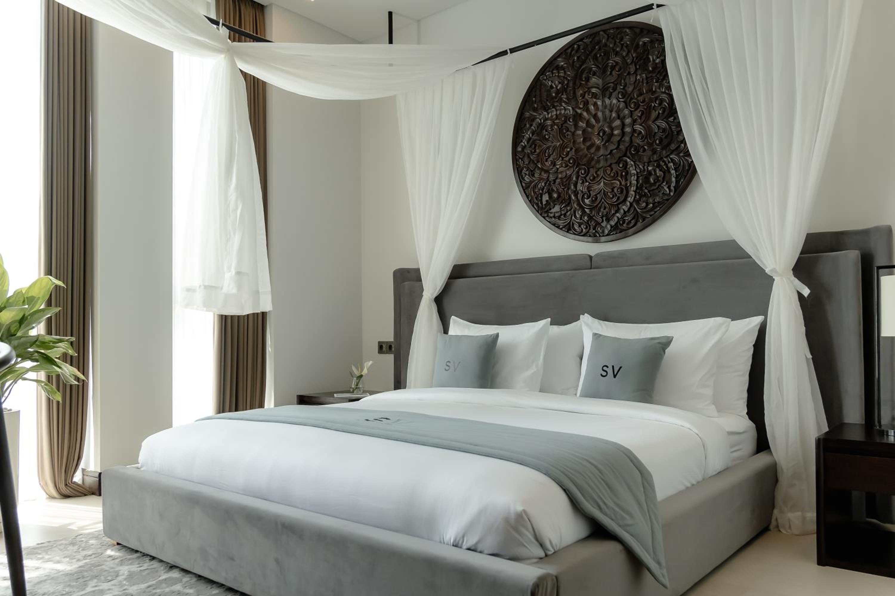AMO Residences