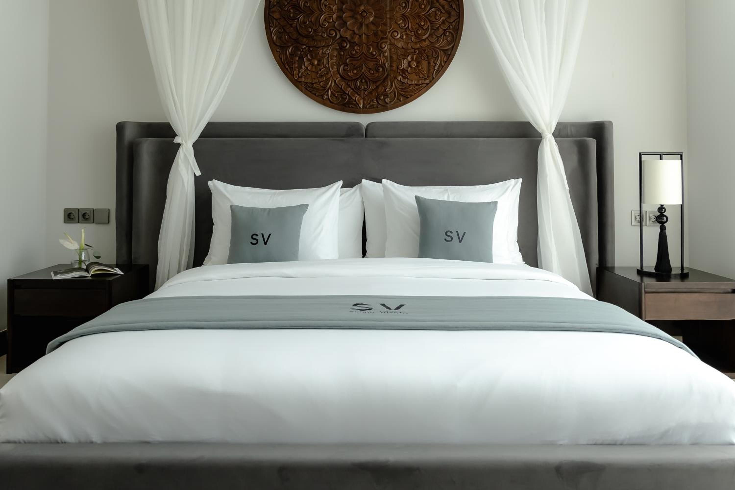 AMO Residences