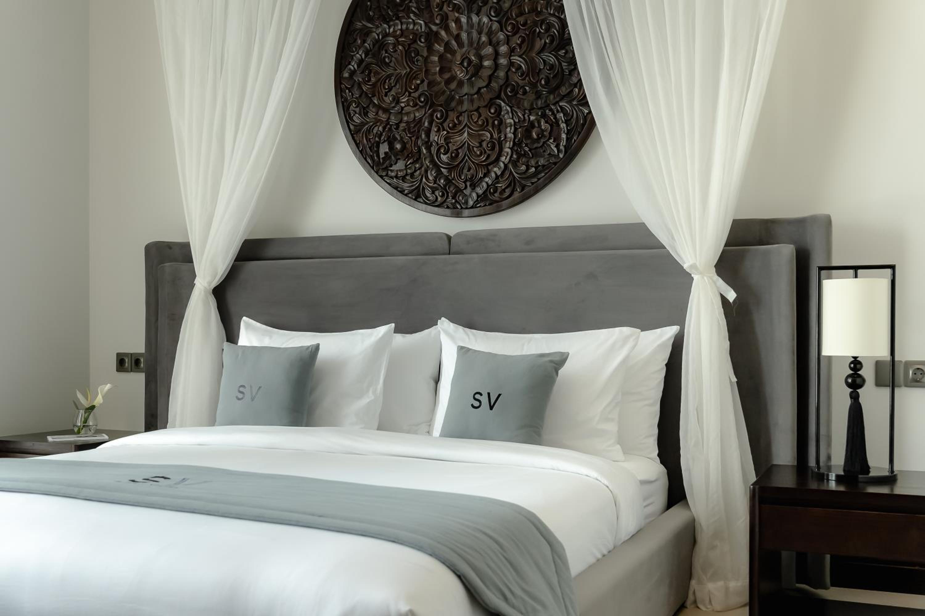 AMO Residences
