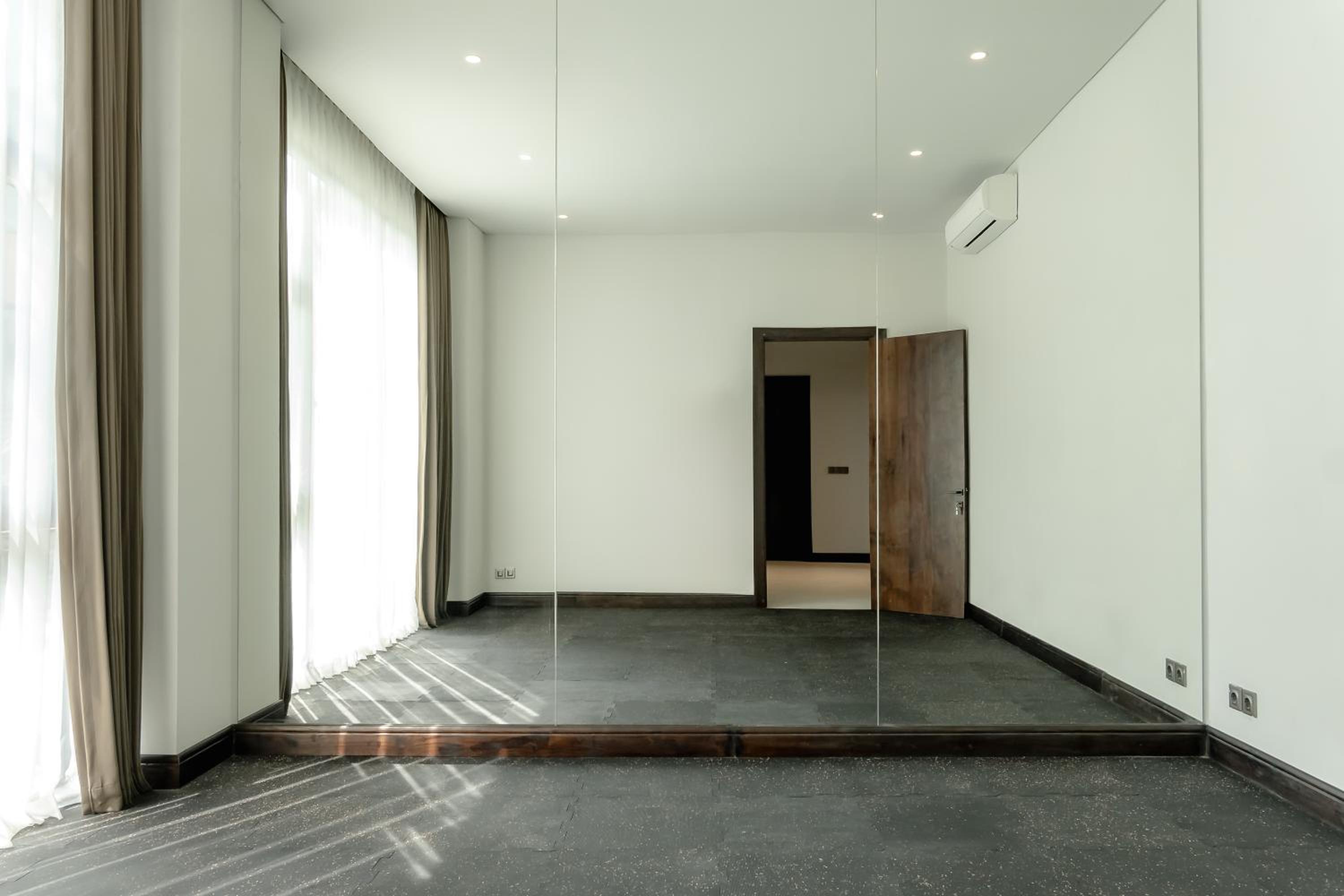 AMO Residences