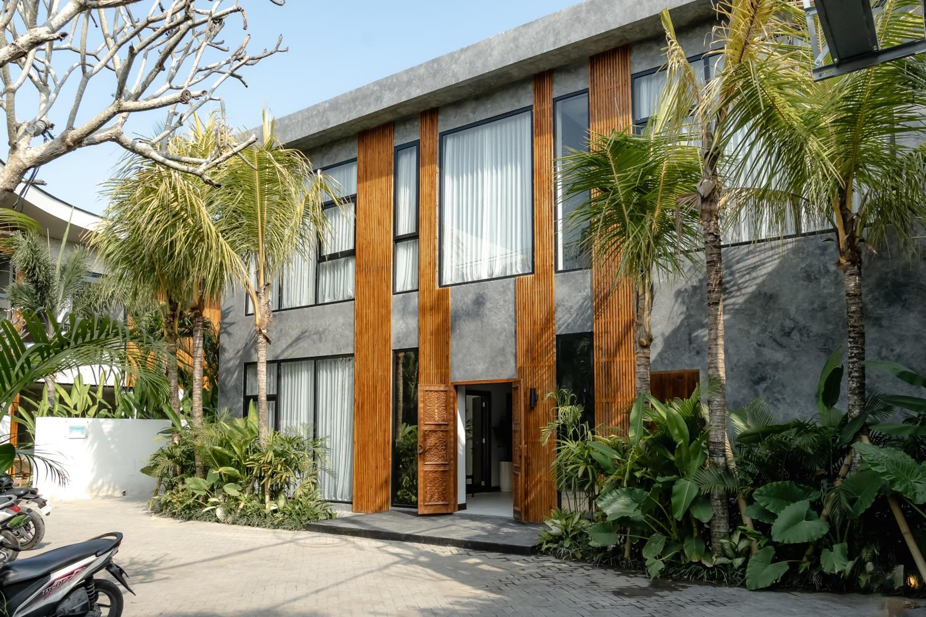AMO Residences