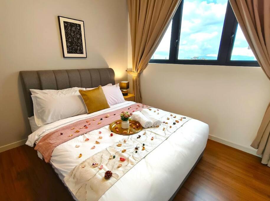 MVE52 KL Sunway Velocity Ikea MRT Cheras #9pax-2cp
