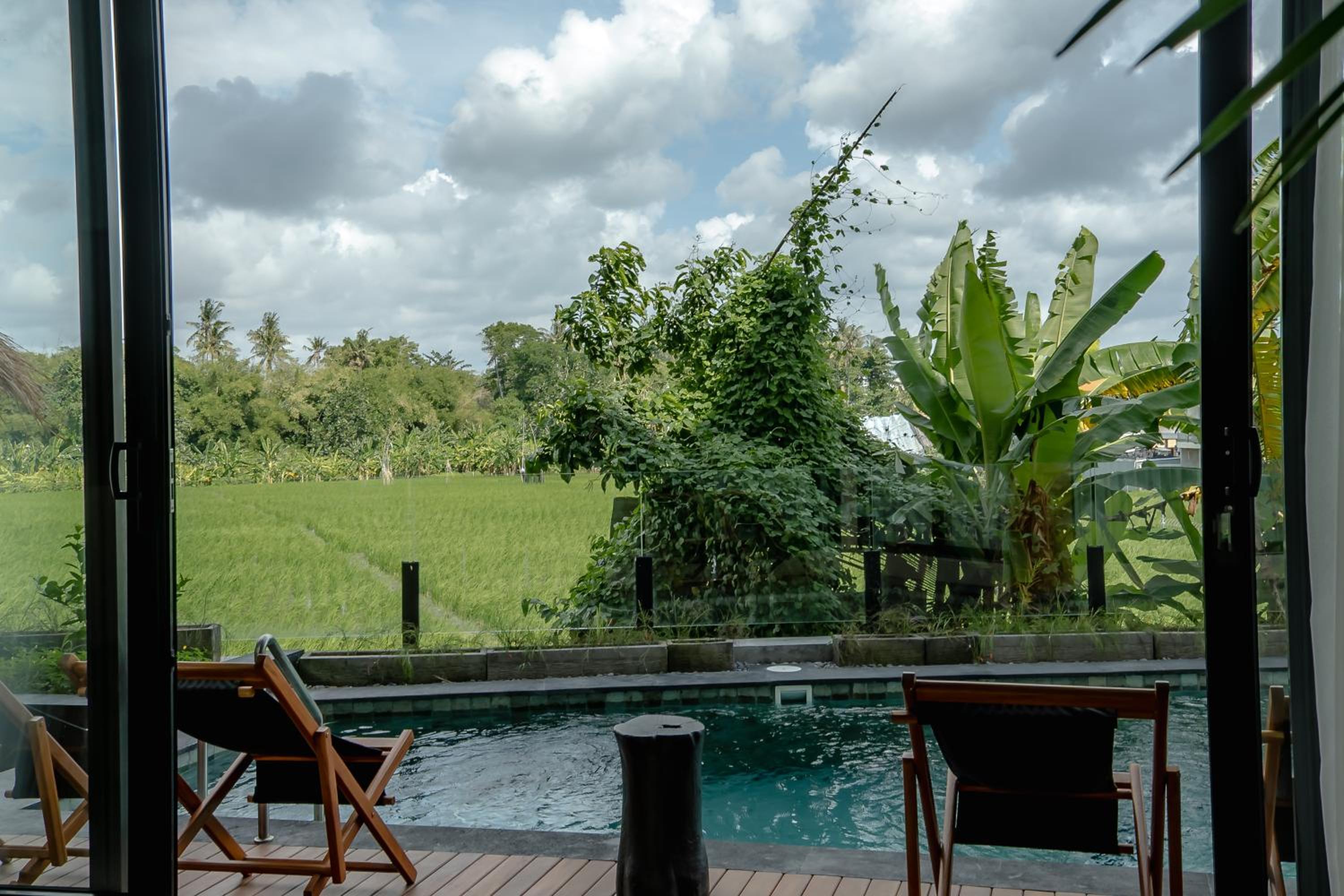 AMO Residences