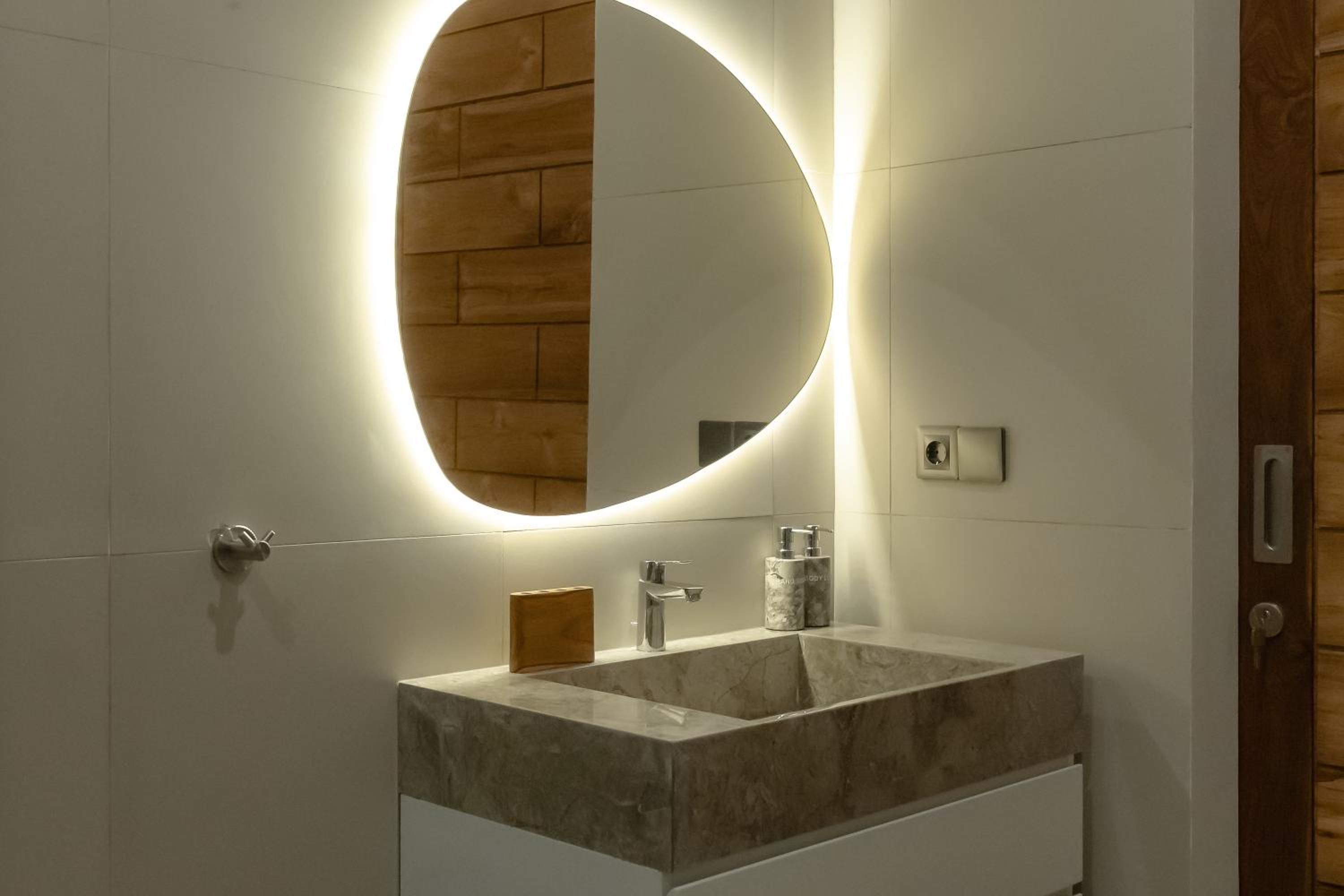 AMO Residences
