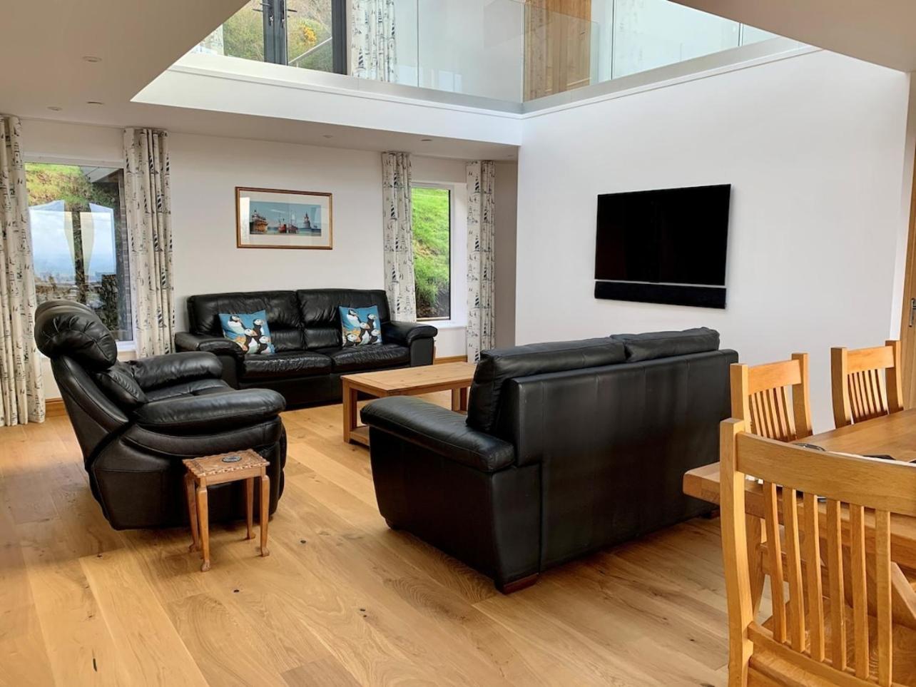 Bodwennol - a stunning house! view 4