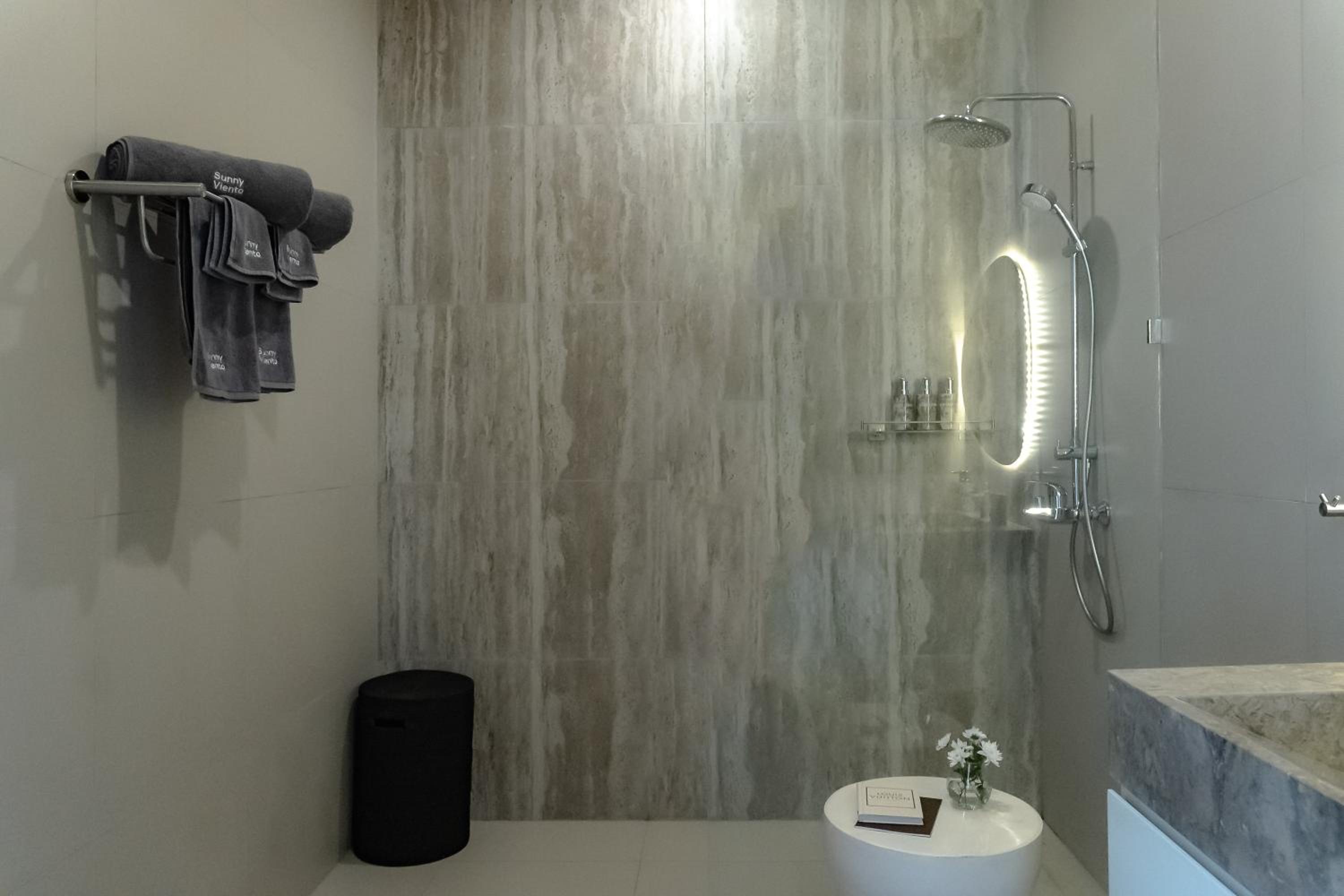 AMO Residences