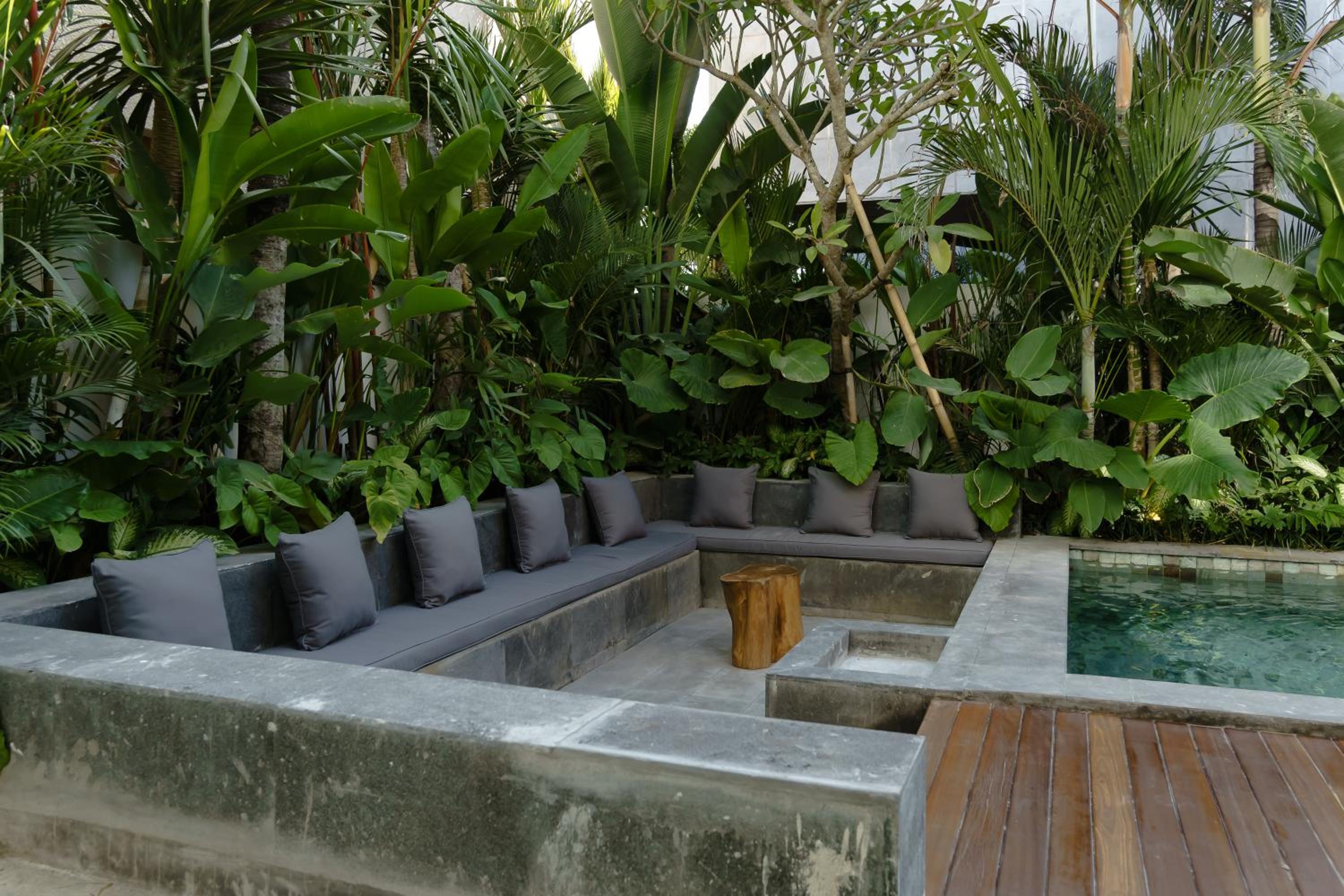 AMO Residences