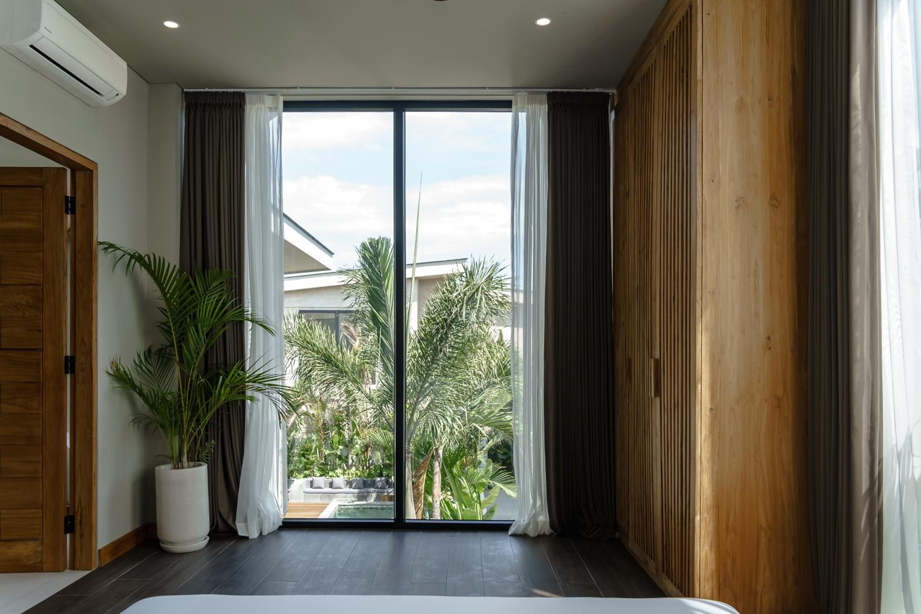 AMO Residences