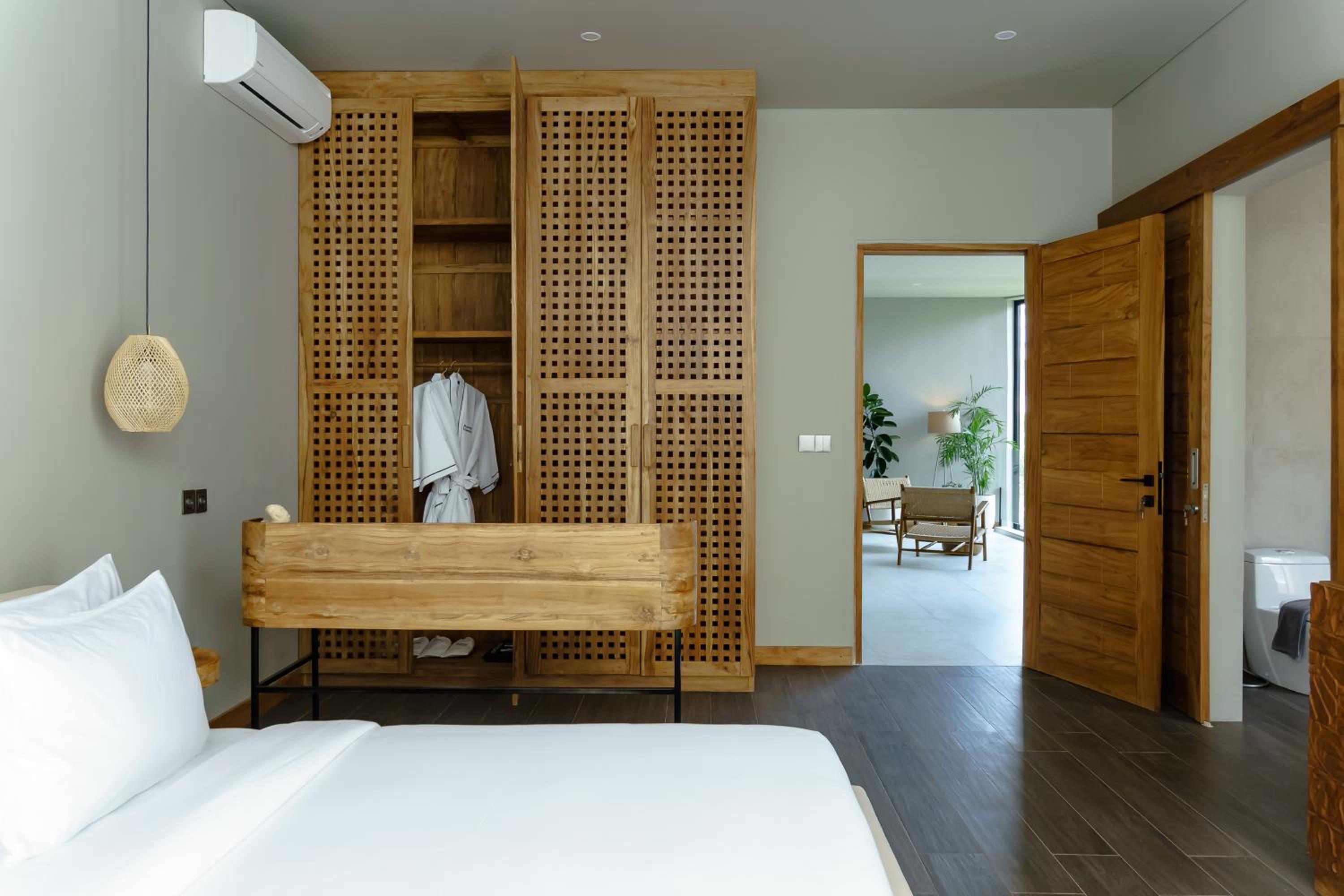 AMO Residences