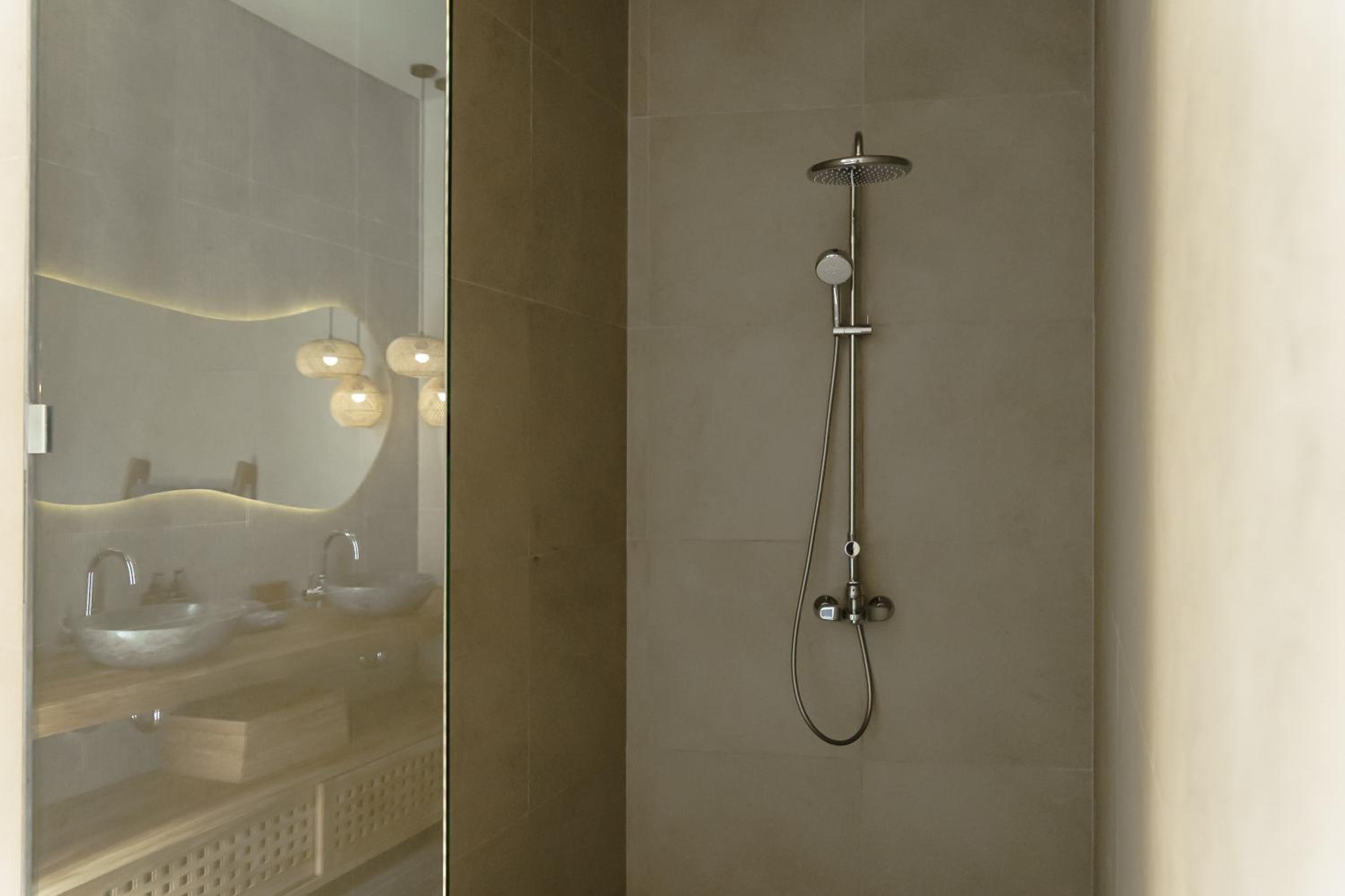 AMO Residences