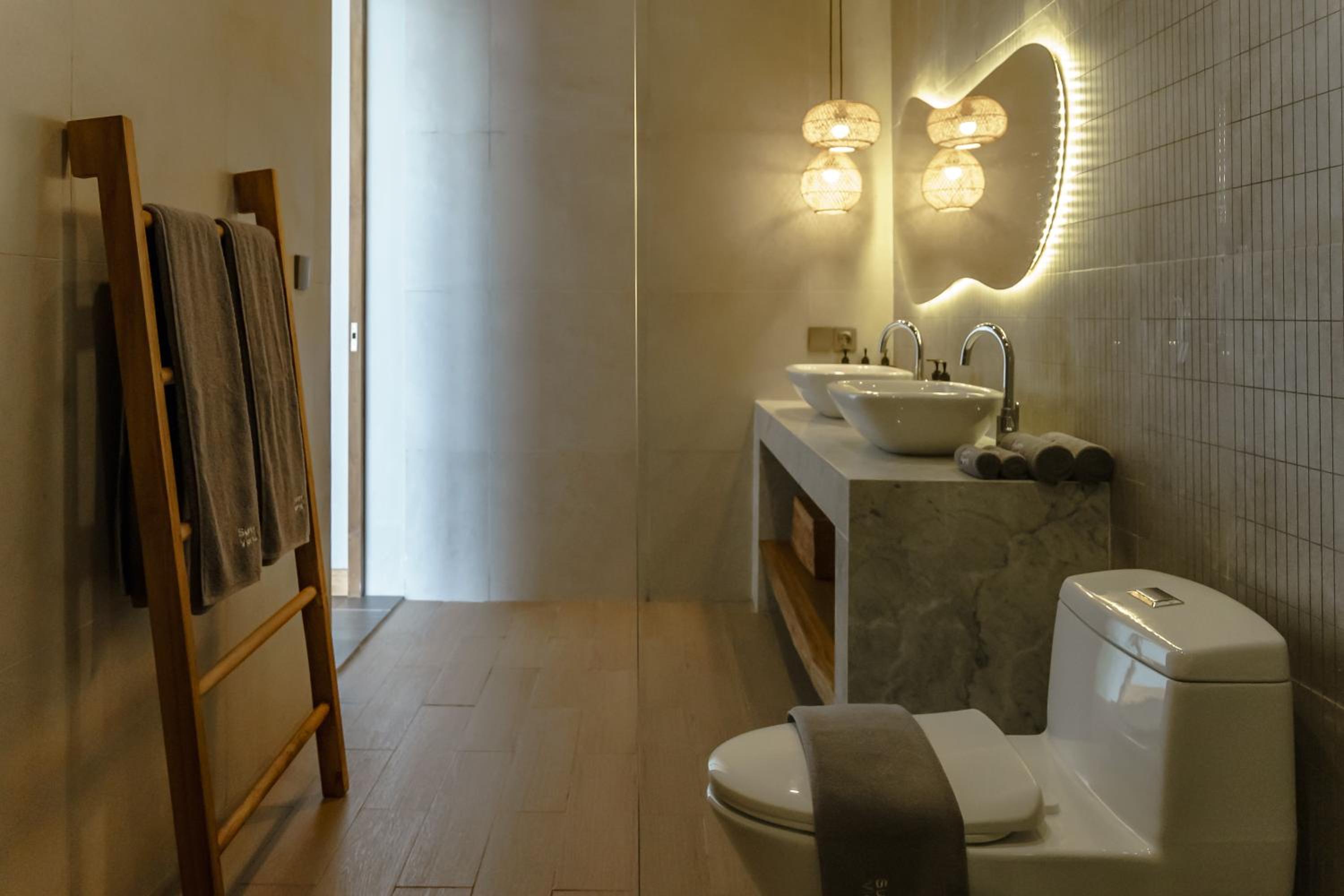 AMO Residences
