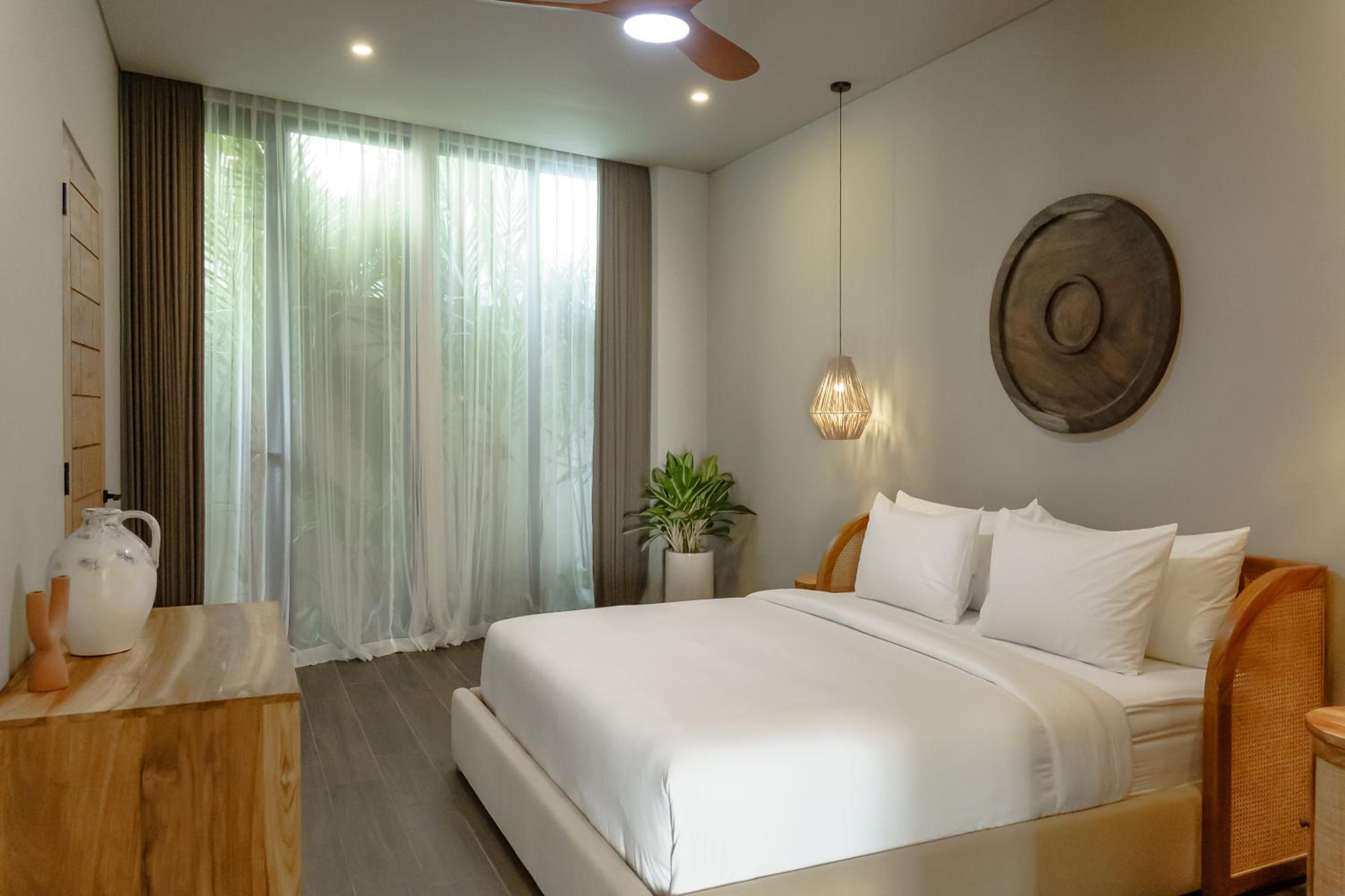 AMO Residences