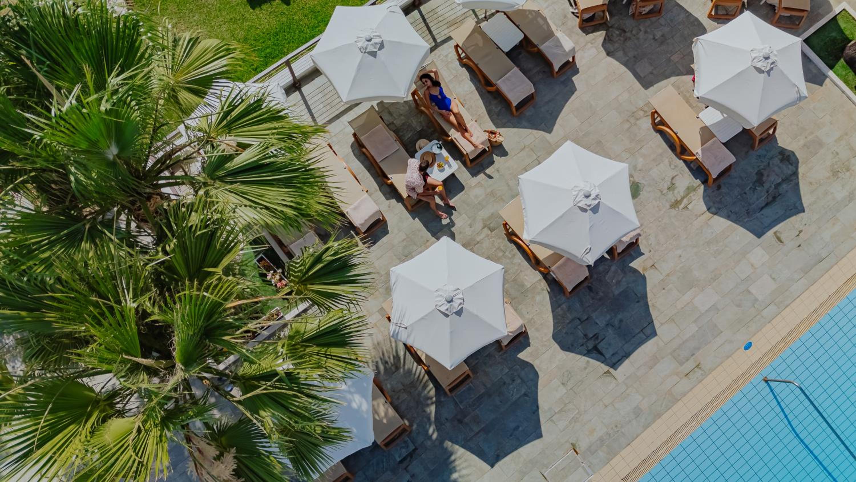 Golden Coast Beach Hotel — photo 43