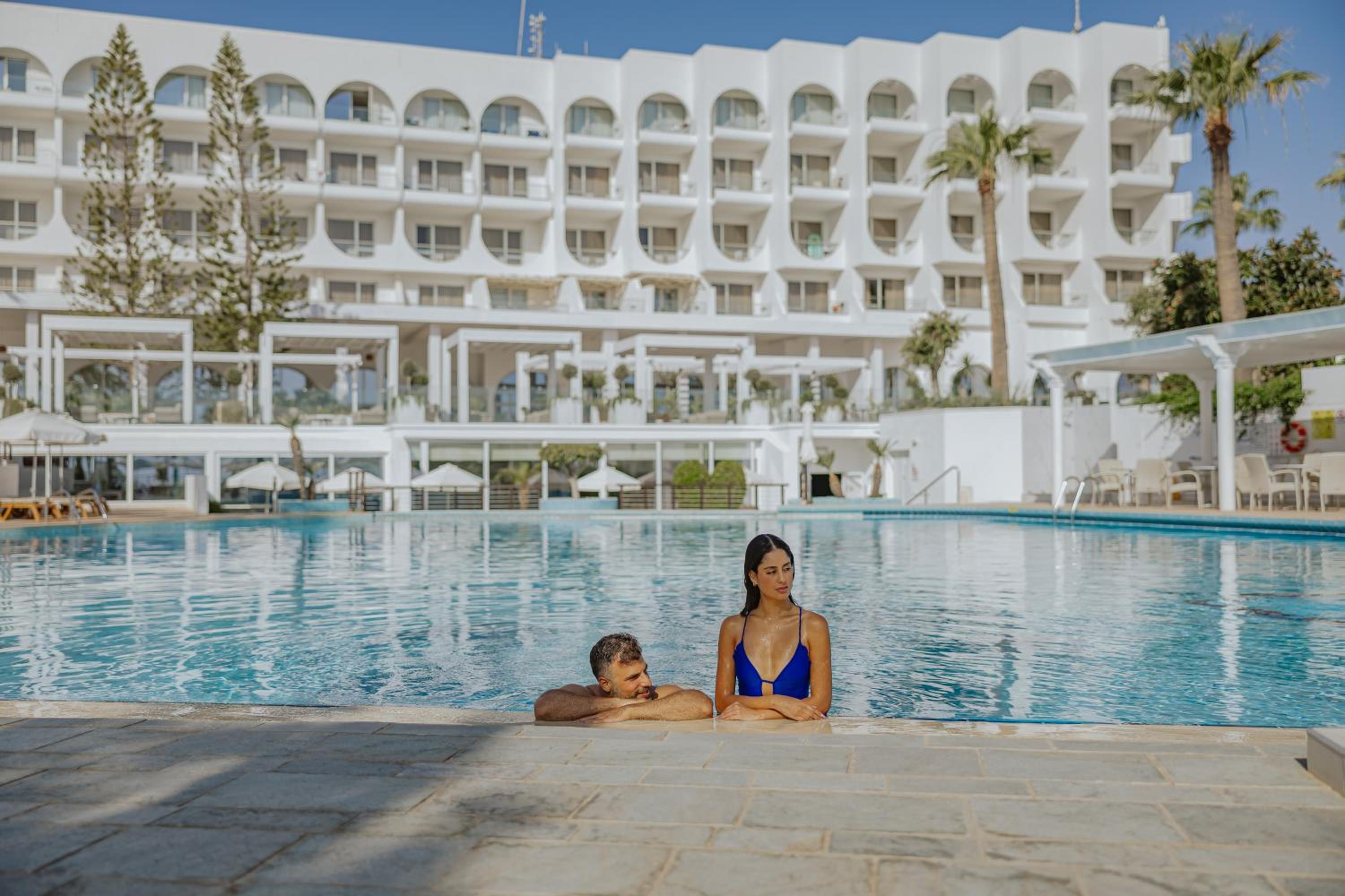 Golden Coast Beach Hotel — photo 47