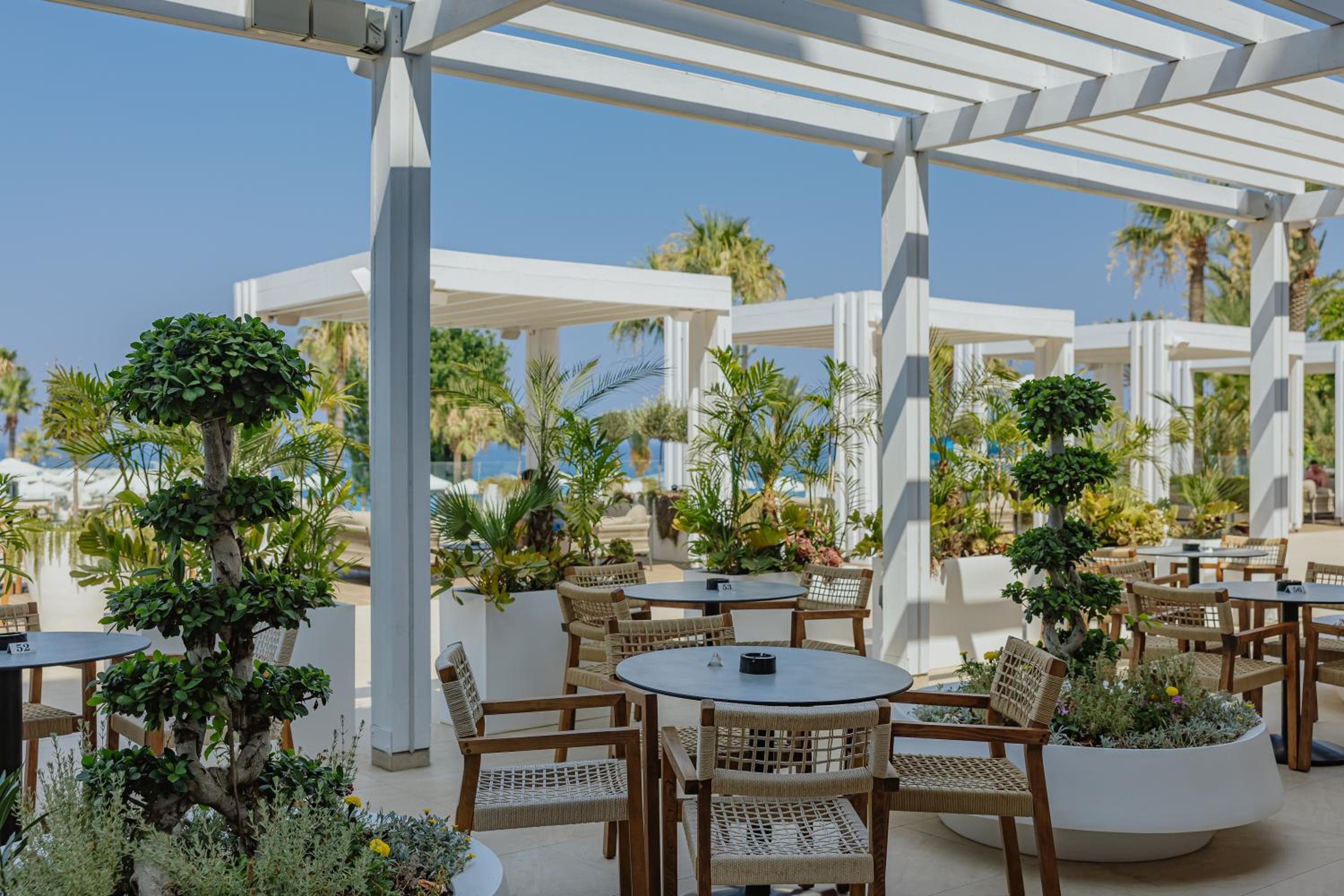 Golden Coast Beach Hotel — photo 38
