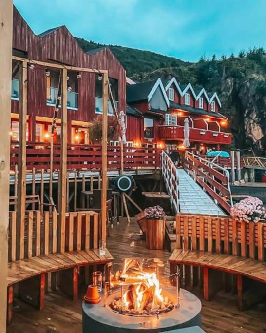Boathouse apartment with floating sauna