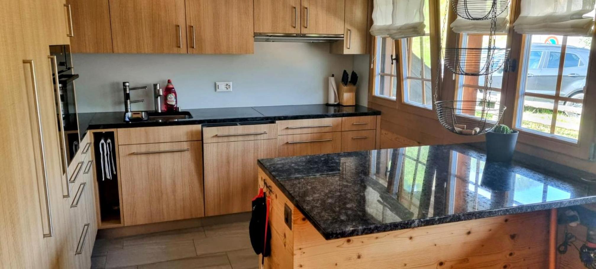 Swiss Mountain-Valley View Lodge