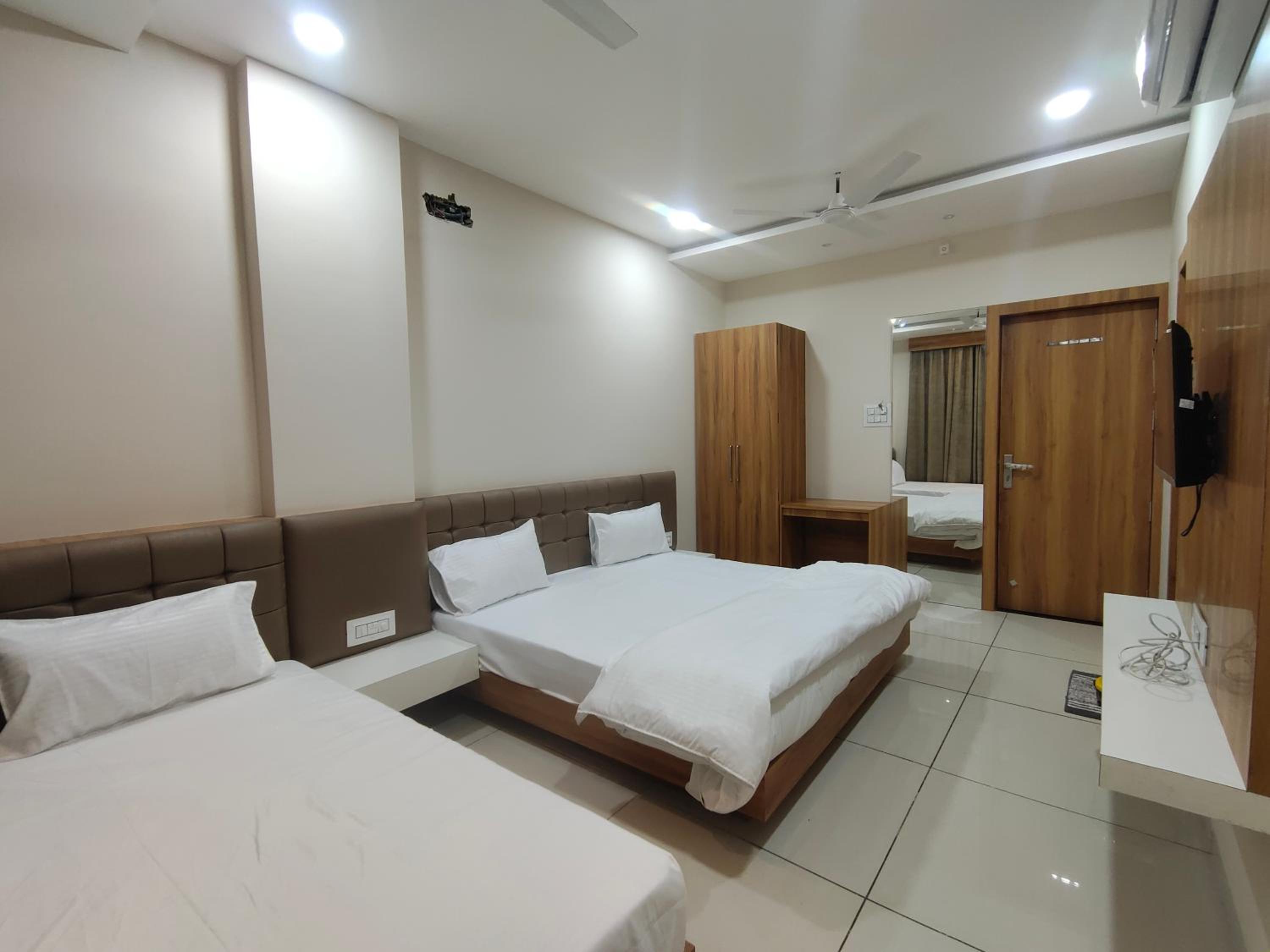 Hotel Tirupati Inn