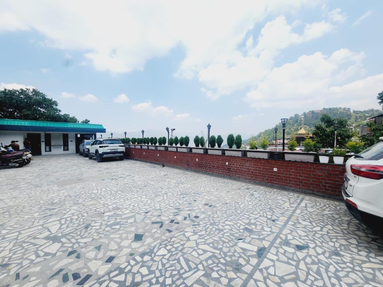 Shree Ram Hotel & Resort view 3