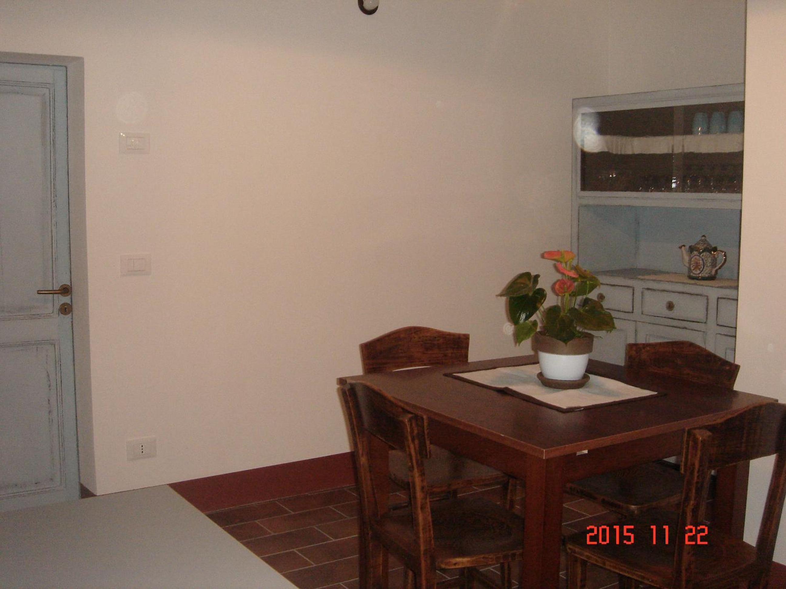 Photo 33