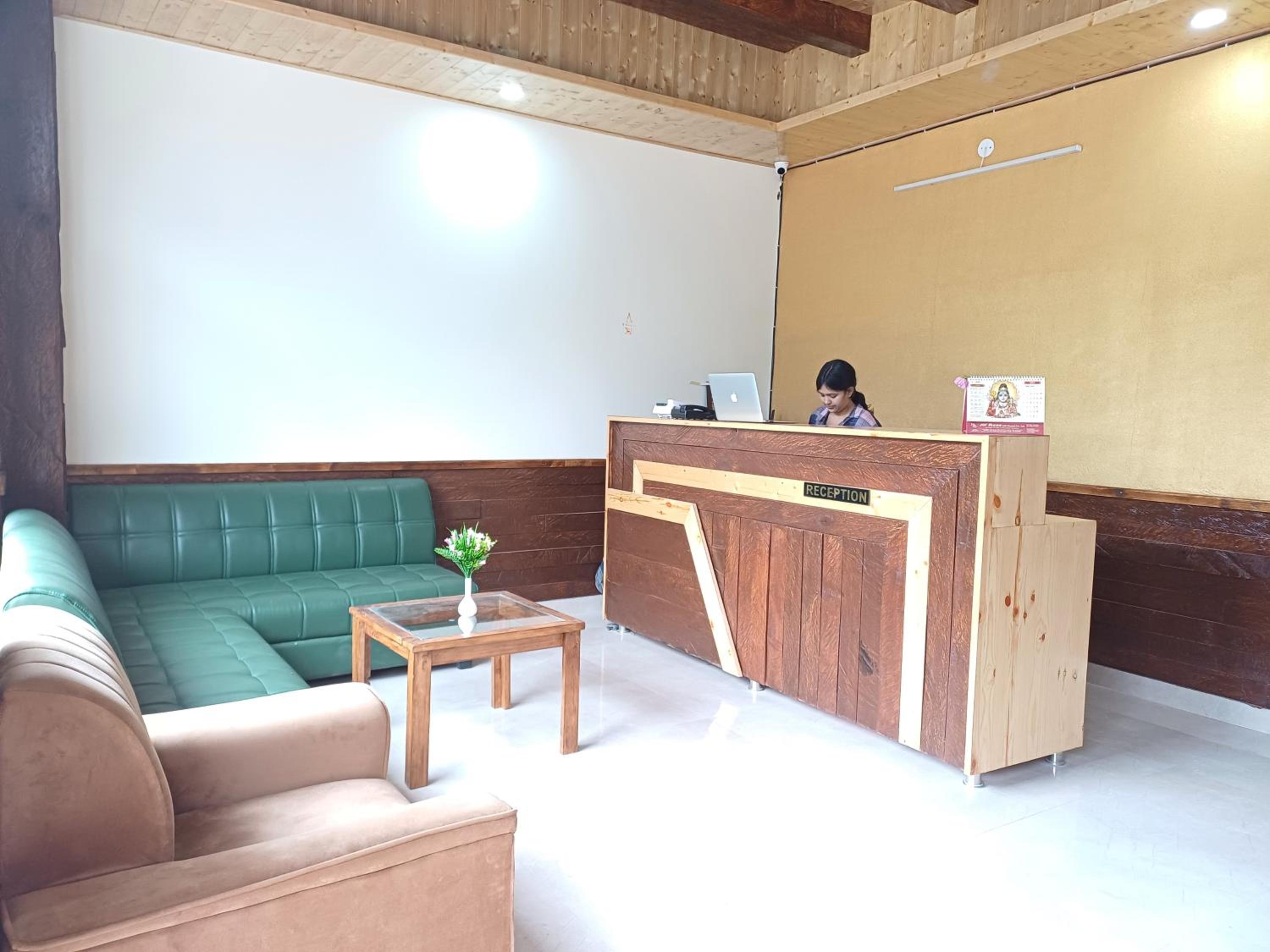 Hotel Triengle Hights