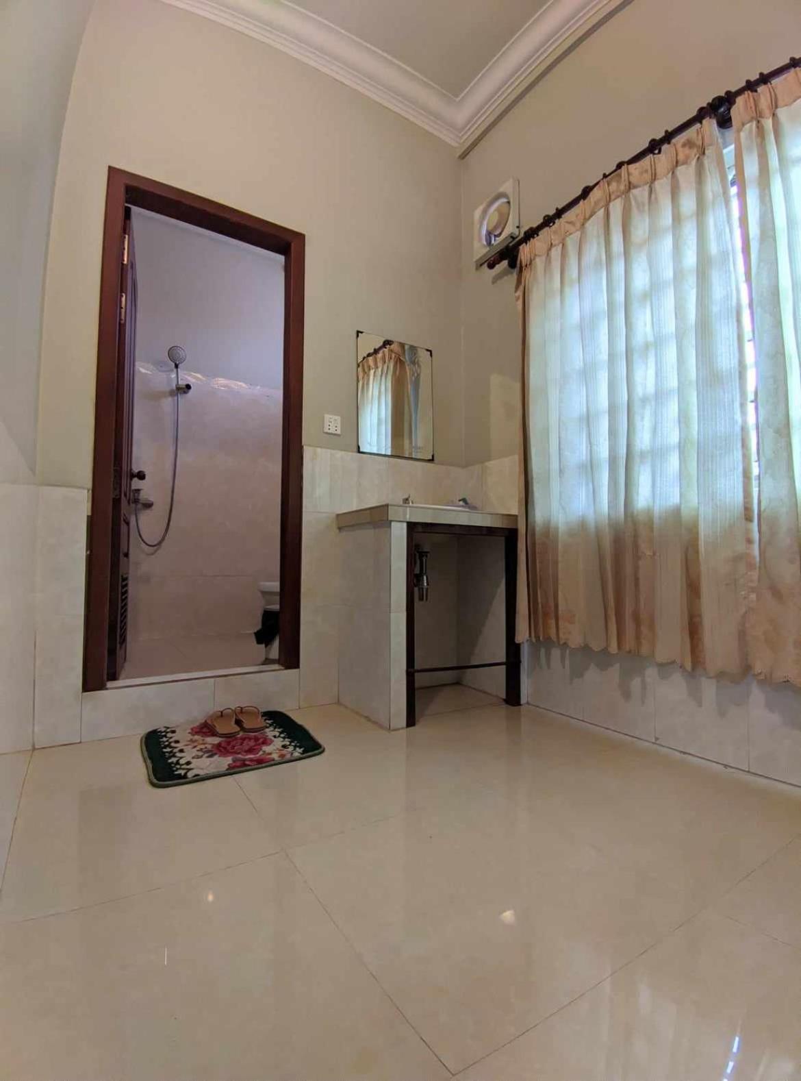 IKI IKI Guesthouse view 5