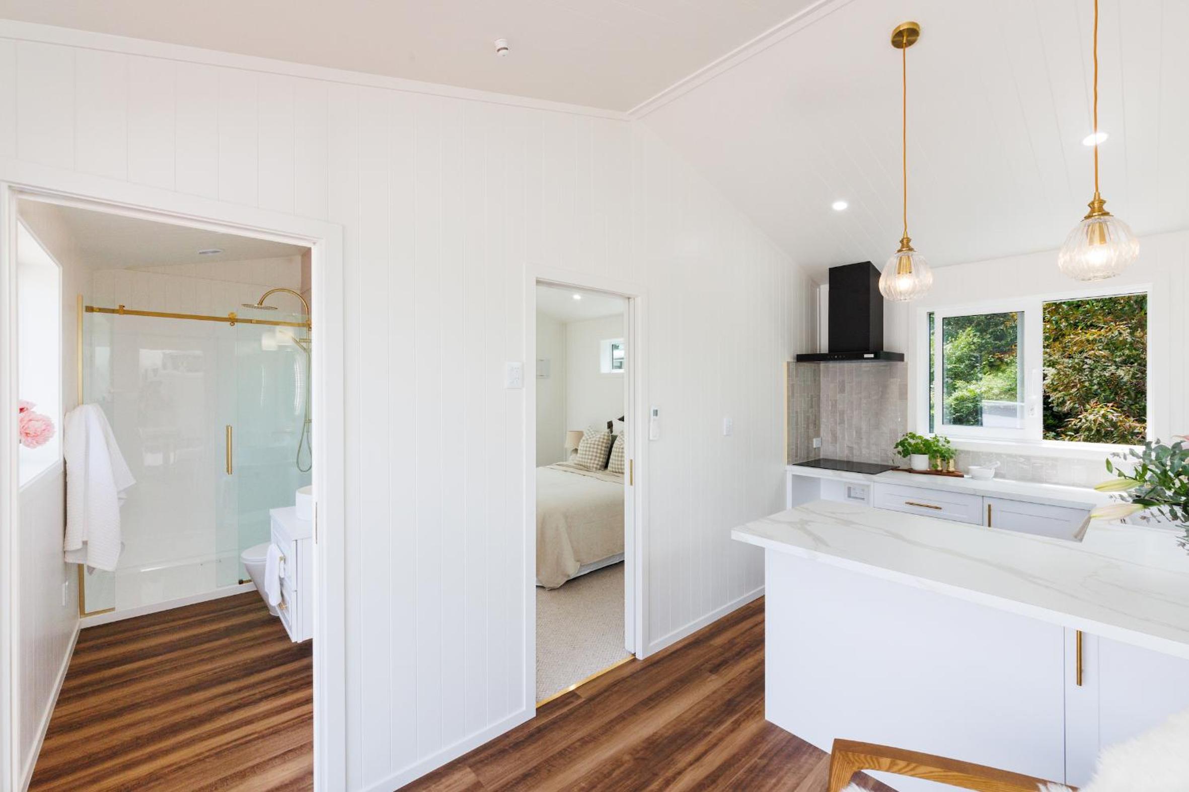 Pod on Ranfurly view 5