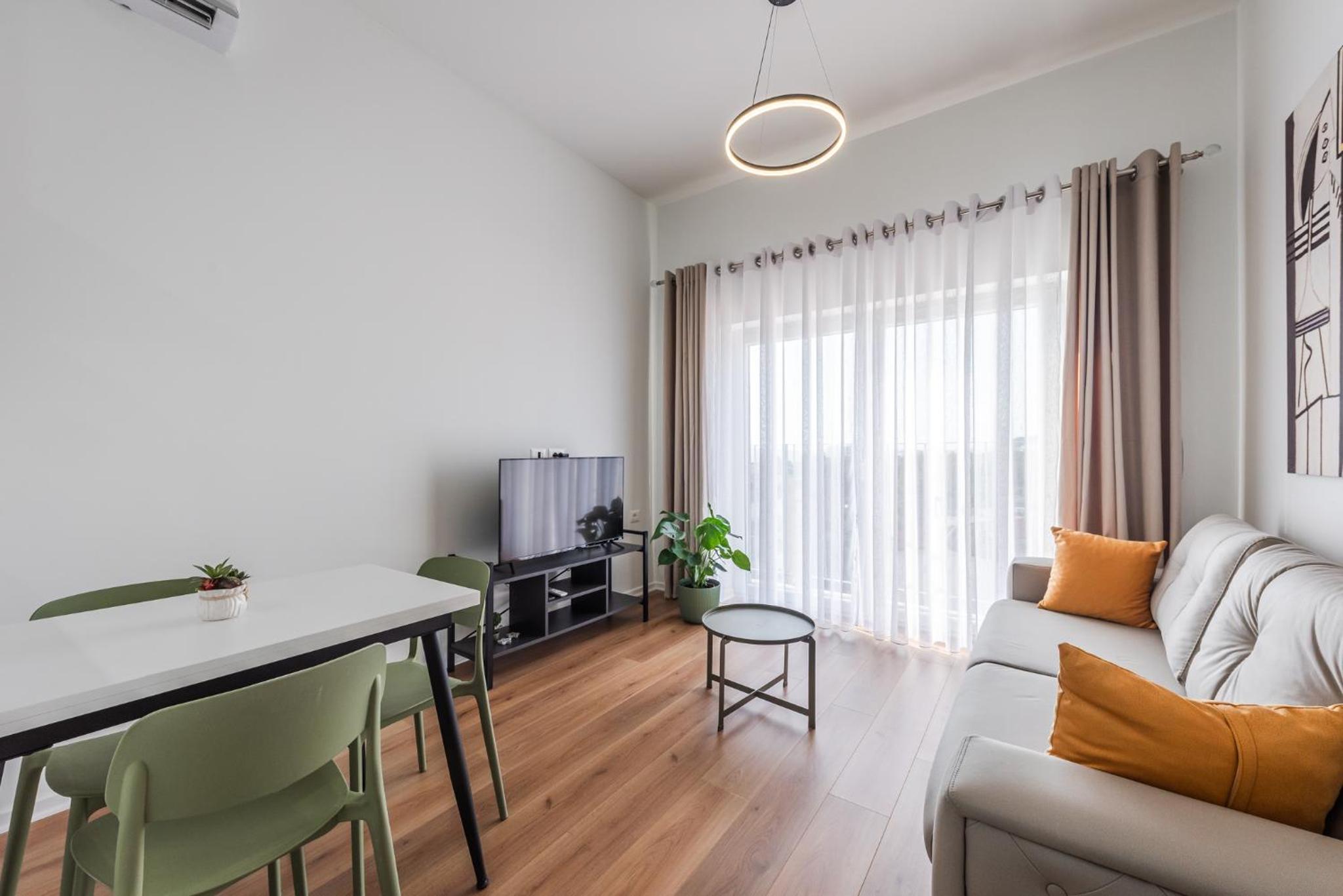 8th Floor Apartments, Golem