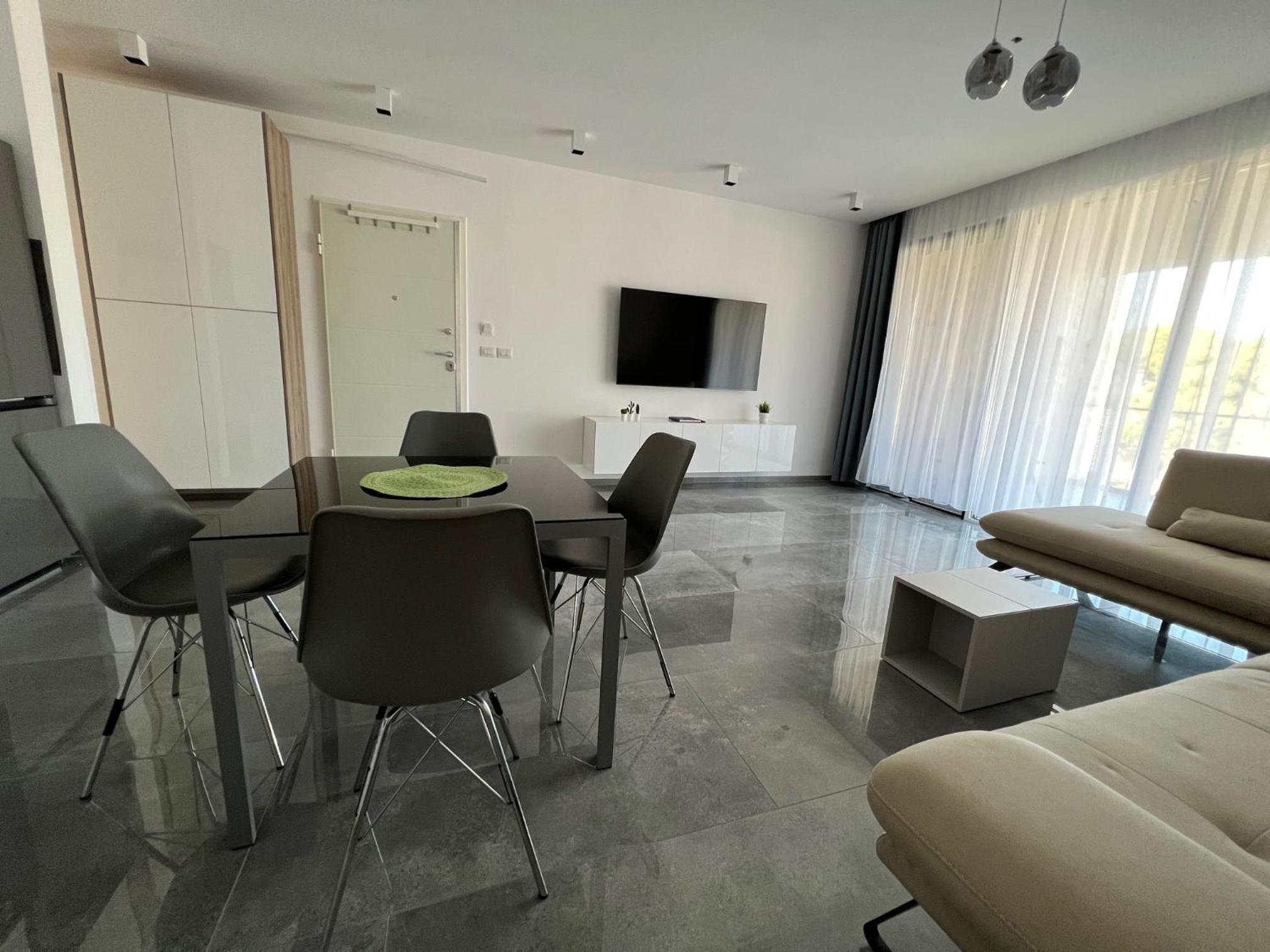 Rent Apartament Lalzy Bay
