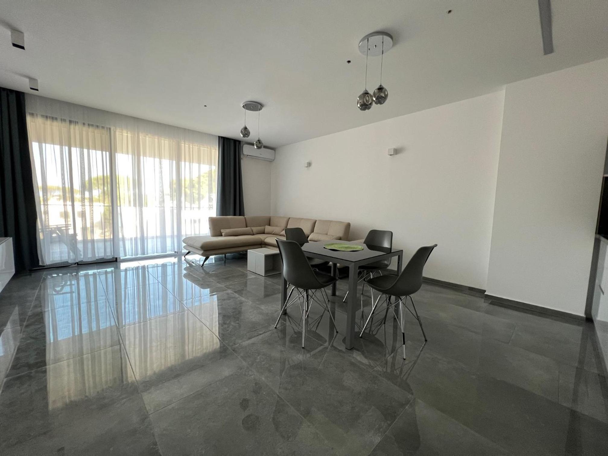 Rent Apartament Lalzy Bay