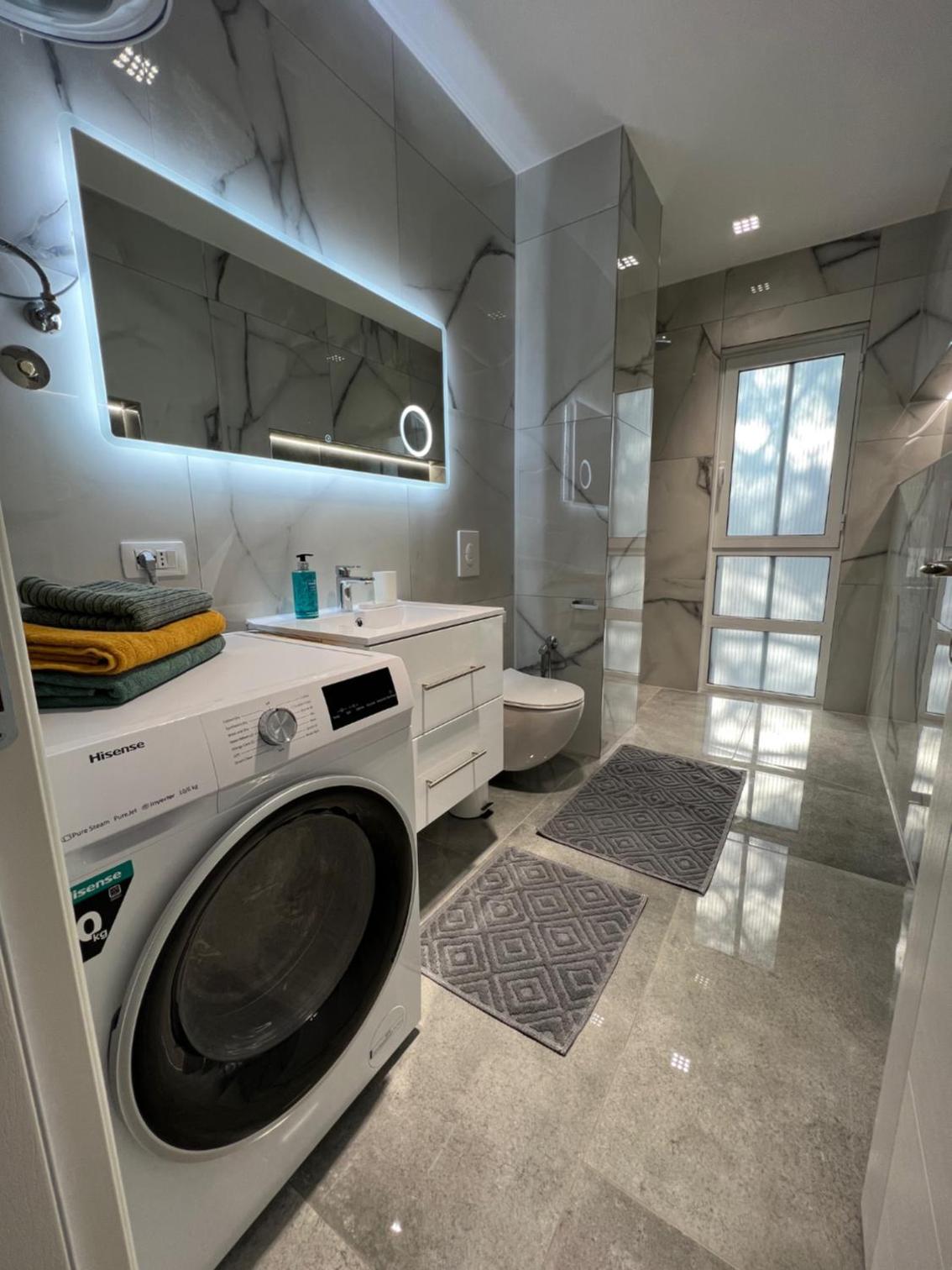 Rent Apartament Lalzy Bay