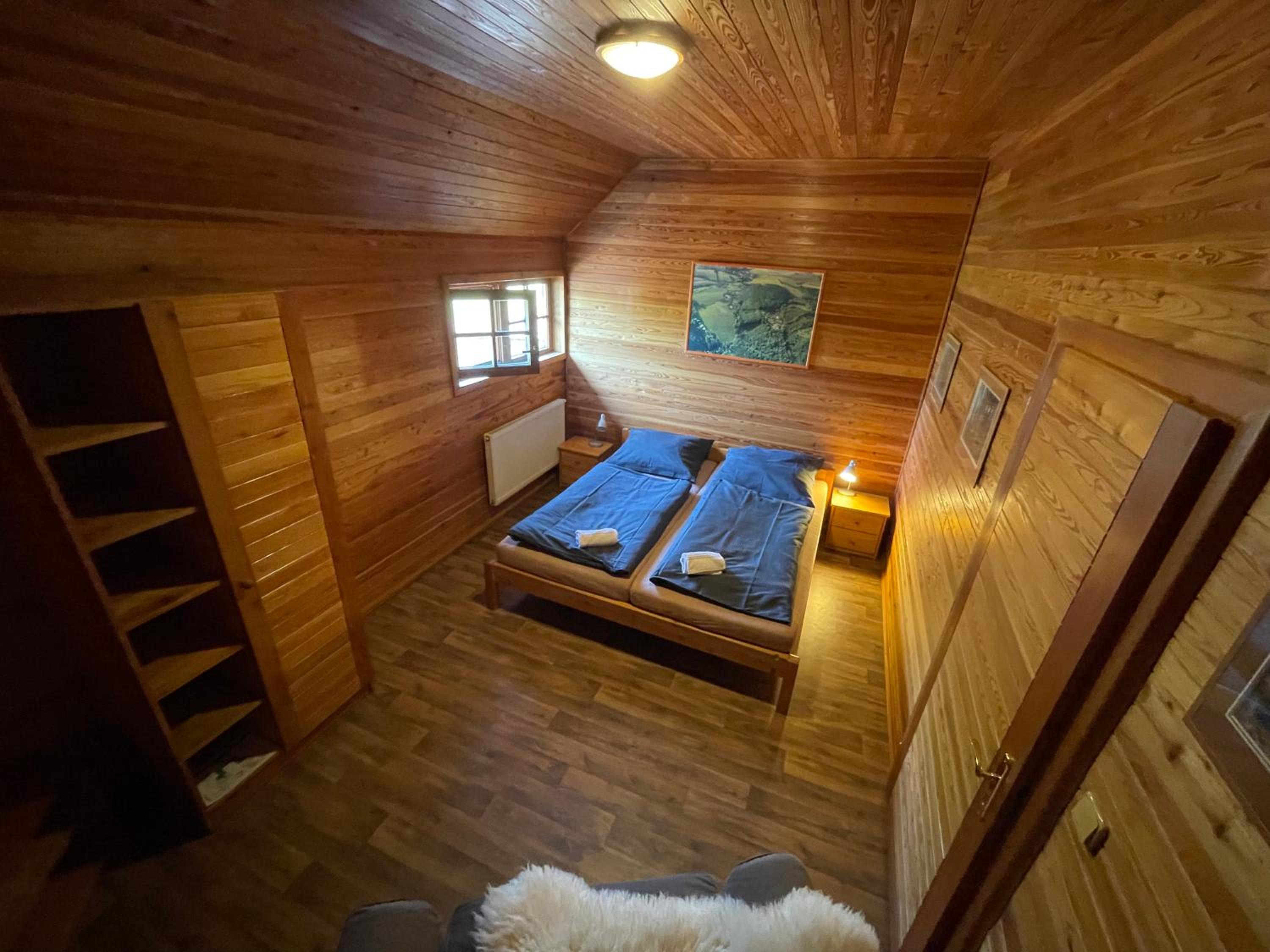 Areál Kamínka - POKOJE A APARTMÁNY
