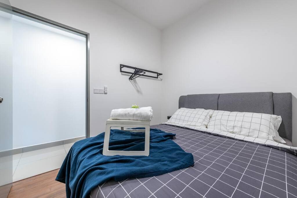 MVE20 KL Sunway Velocity Ikea MRT Cheras #8pax-1cp