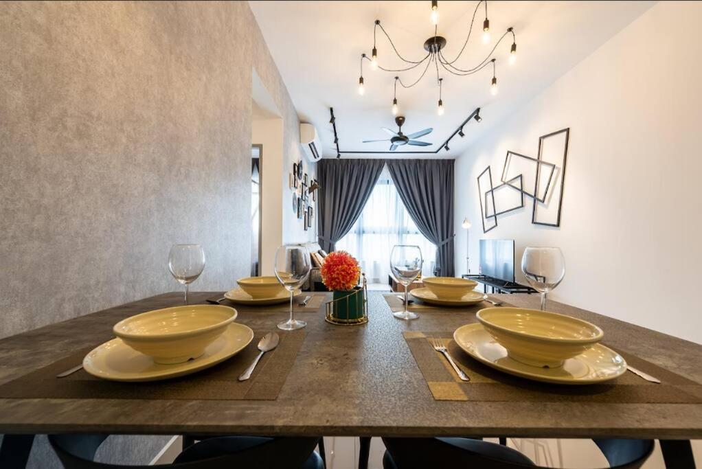 MVE20 KL Sunway Velocity Ikea MRT Cheras #8pax-1cp